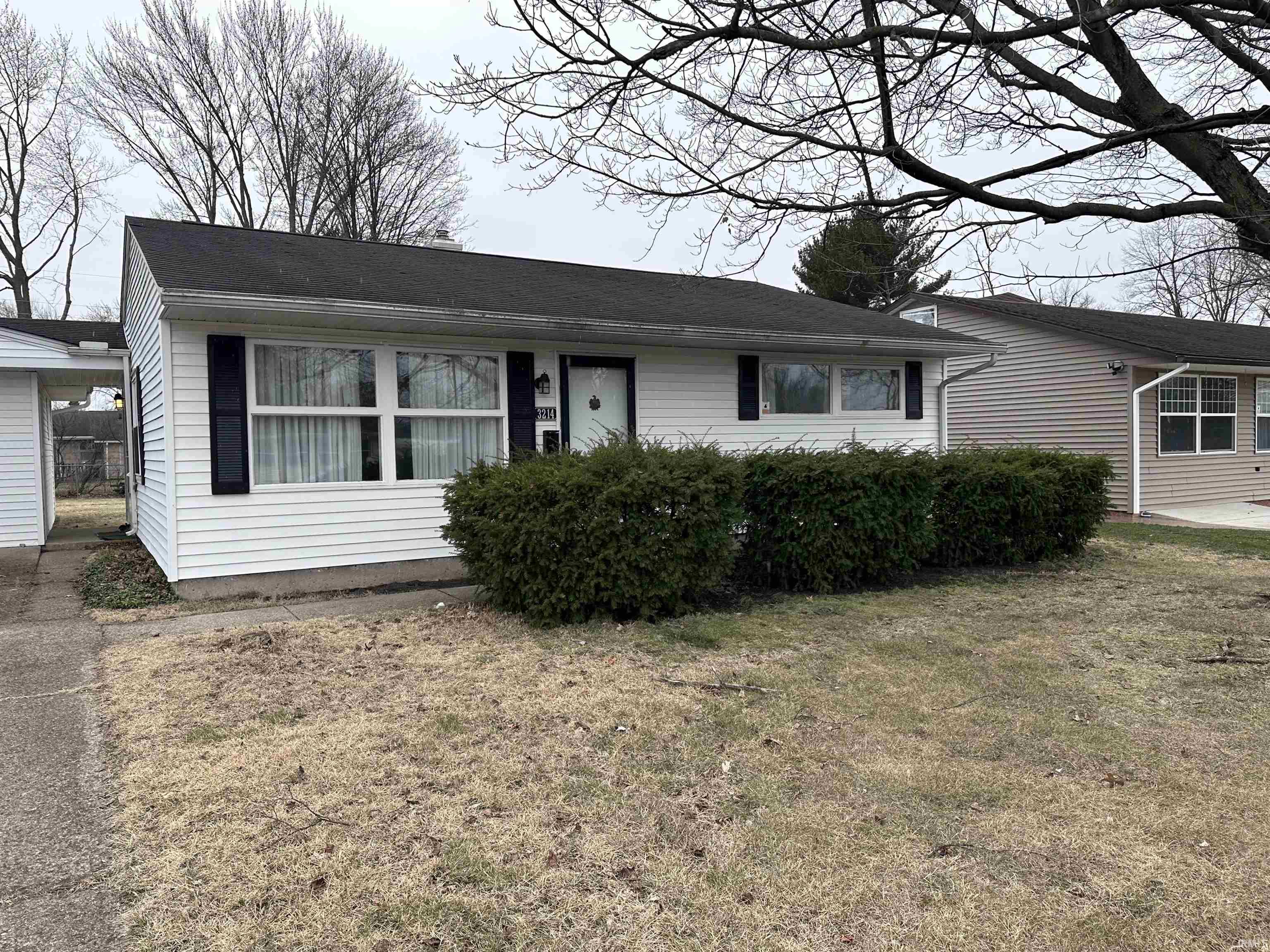 3214 Rexford South Bend, IN 46615
