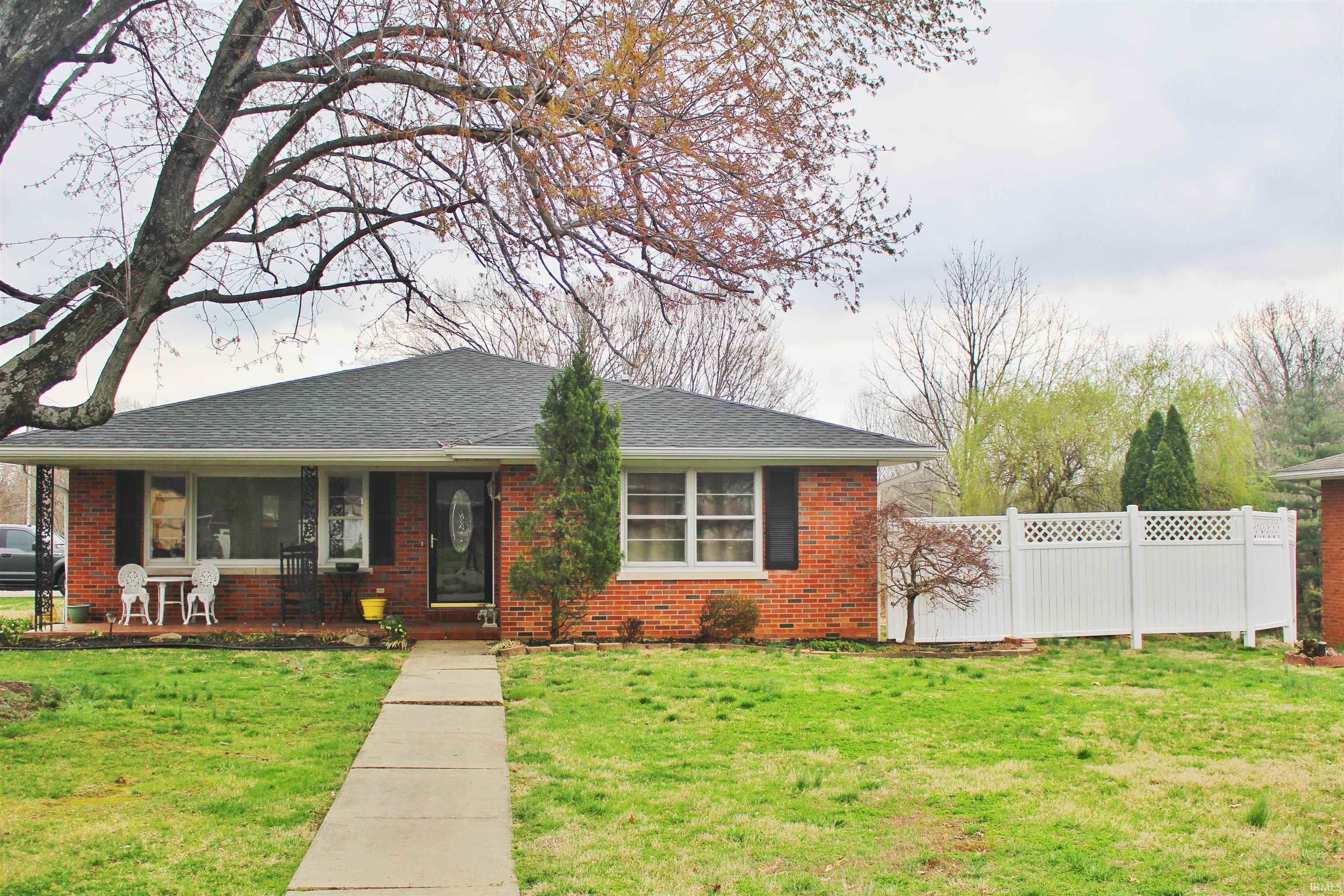 3321 Kern Road, Evansville, IN 47720