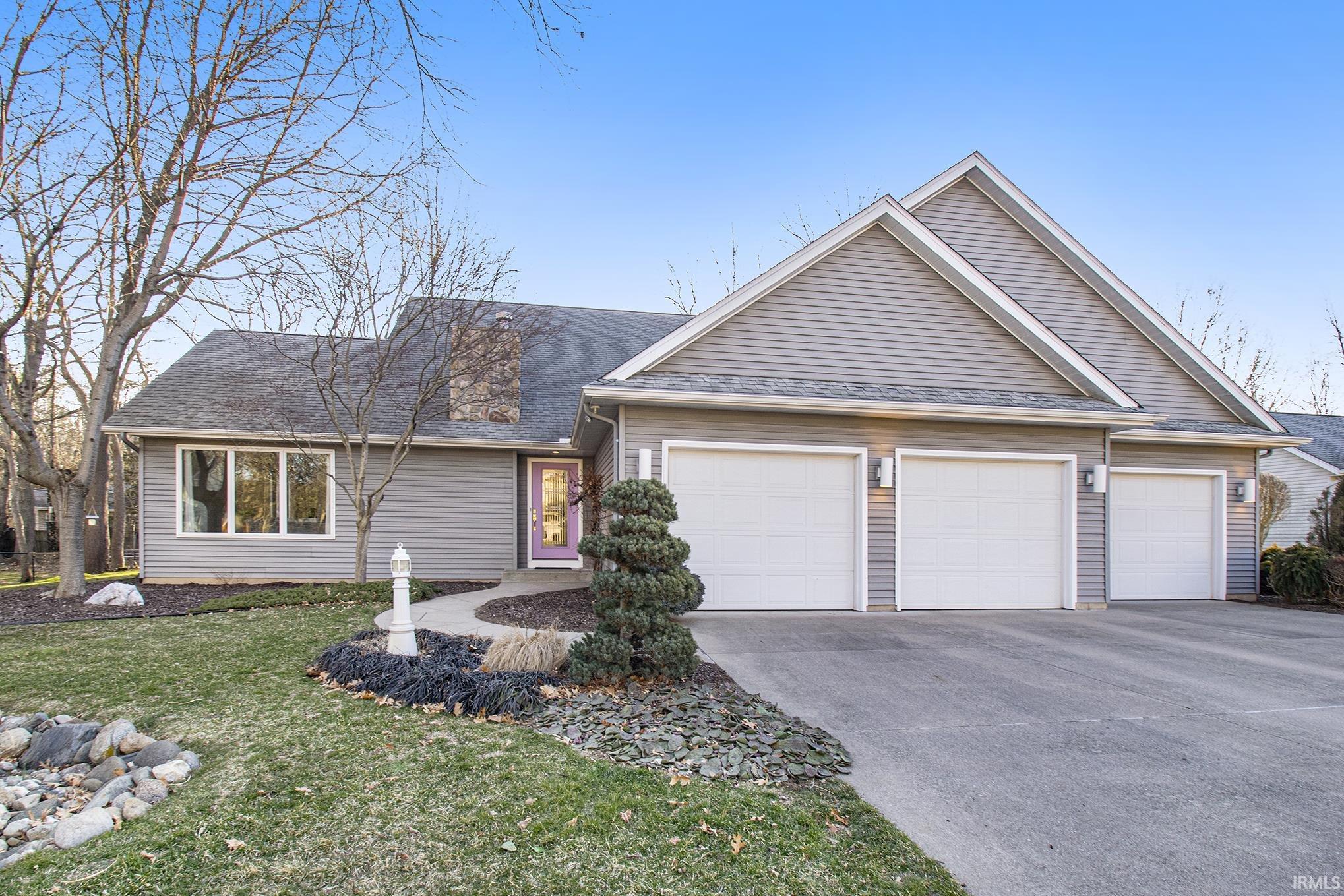 56950 Wild Heather Drive, South Bend, IN 46619