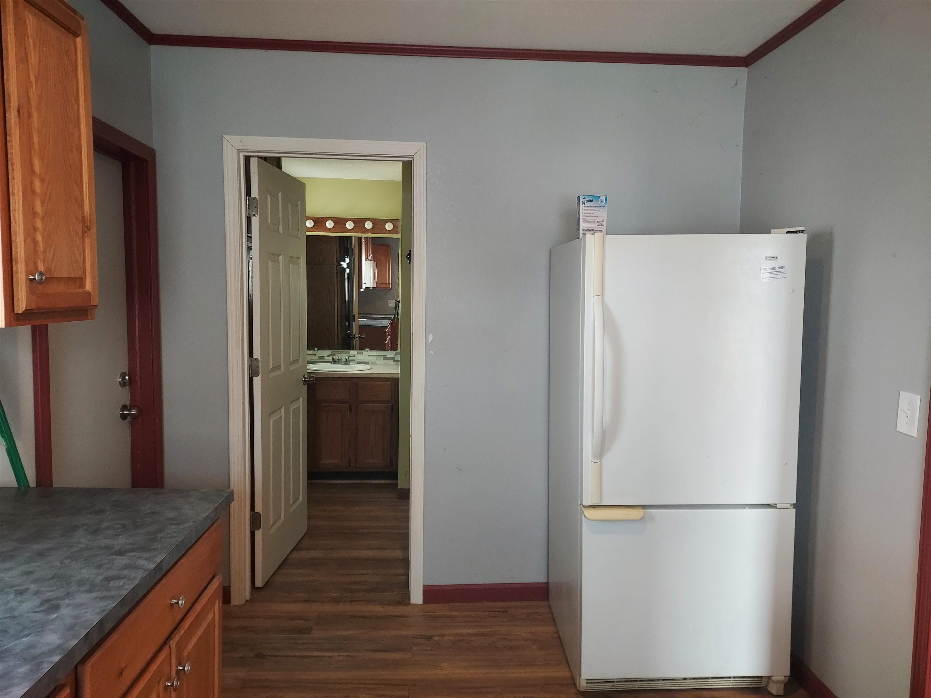 Photo 11 of 212 Walnut Street