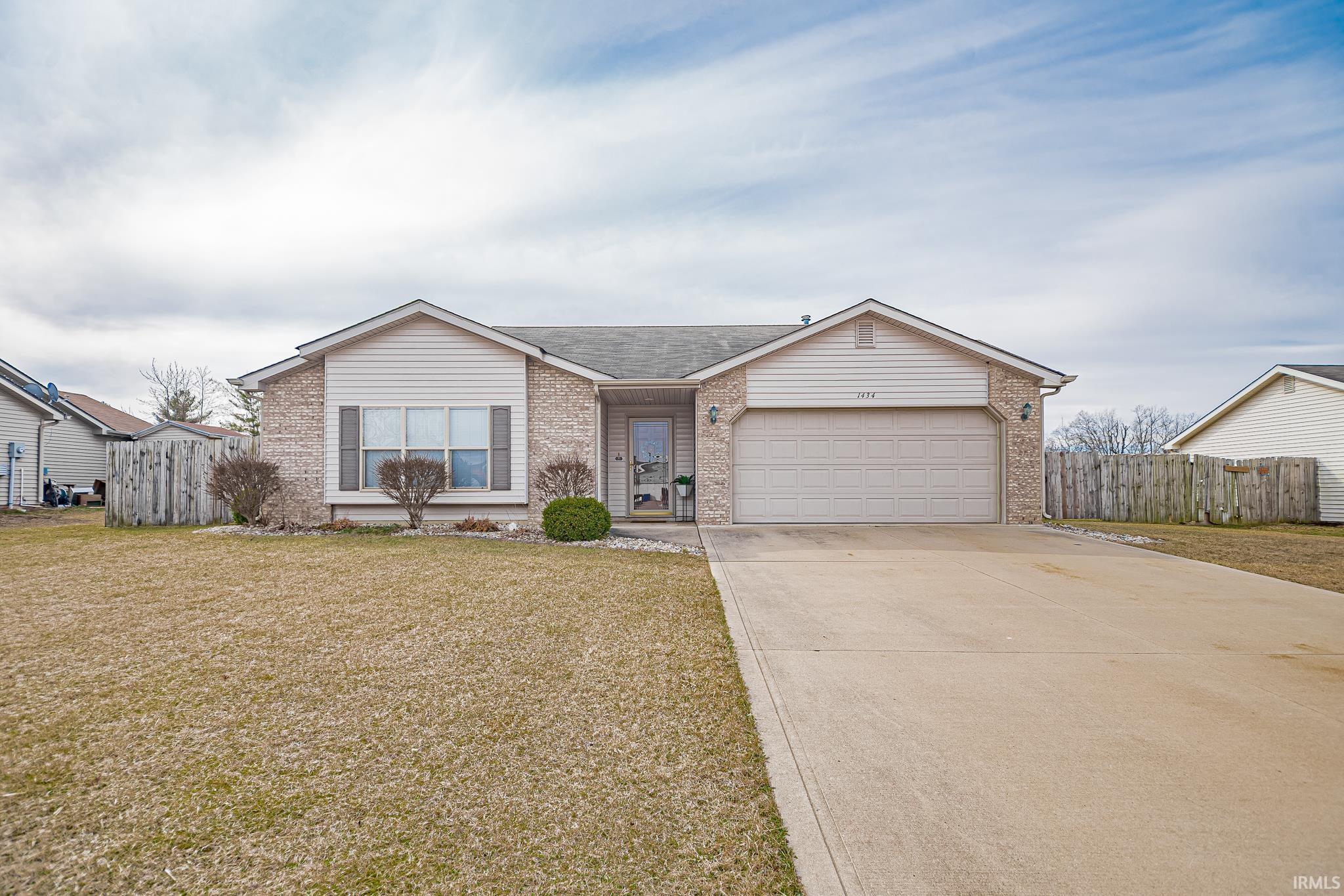 For Sale 1434 E Louise Drive, Columbia City, IN 46725 MLS 202308273