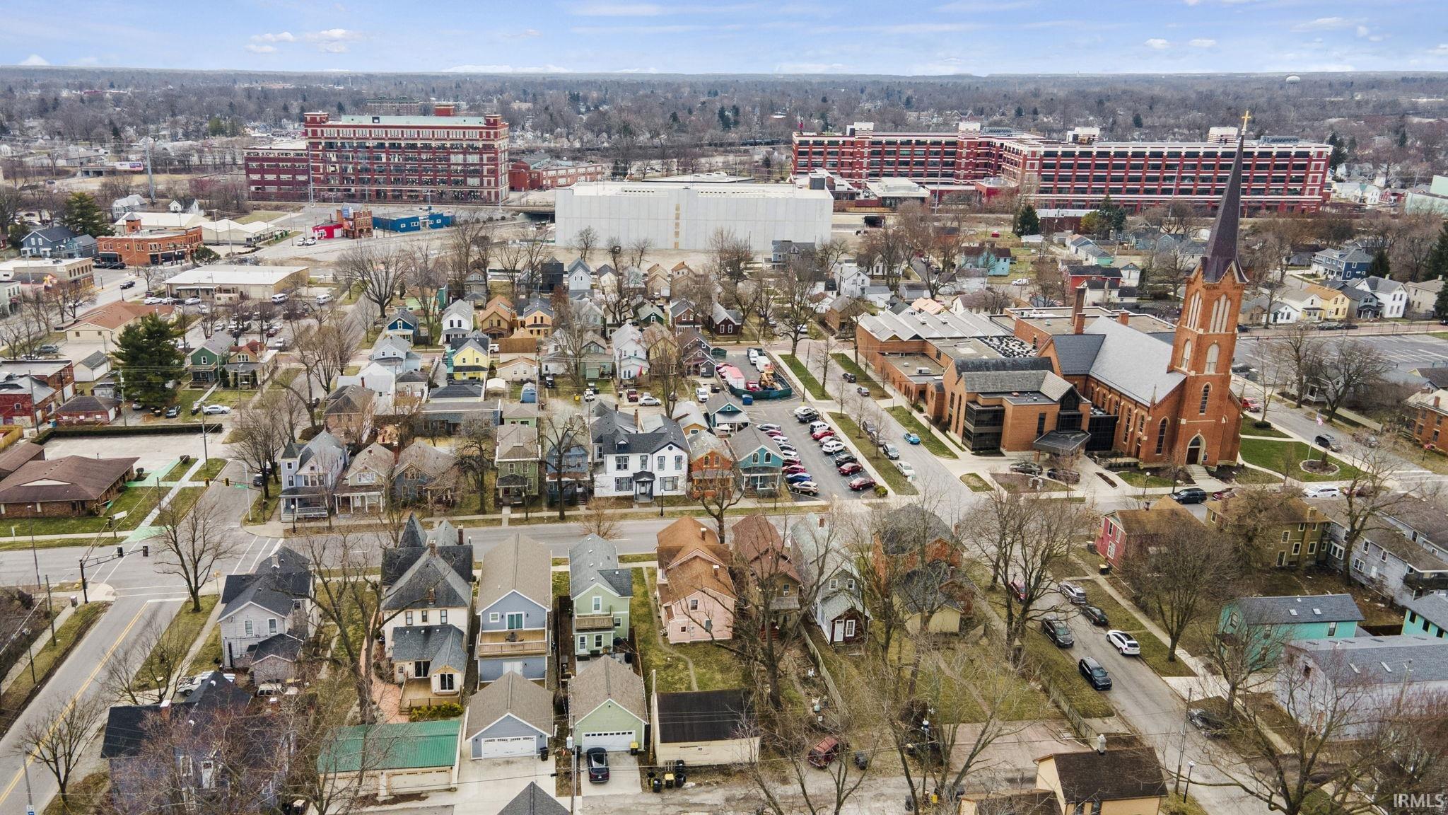 Photo 8 of 820 W Jefferson Boulevard