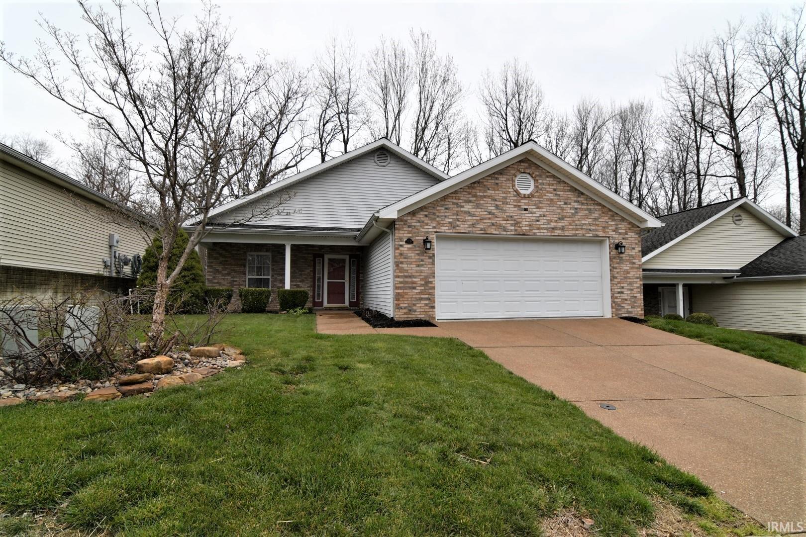 3018 Fawn Hill Drive, Evansville, IN 47711