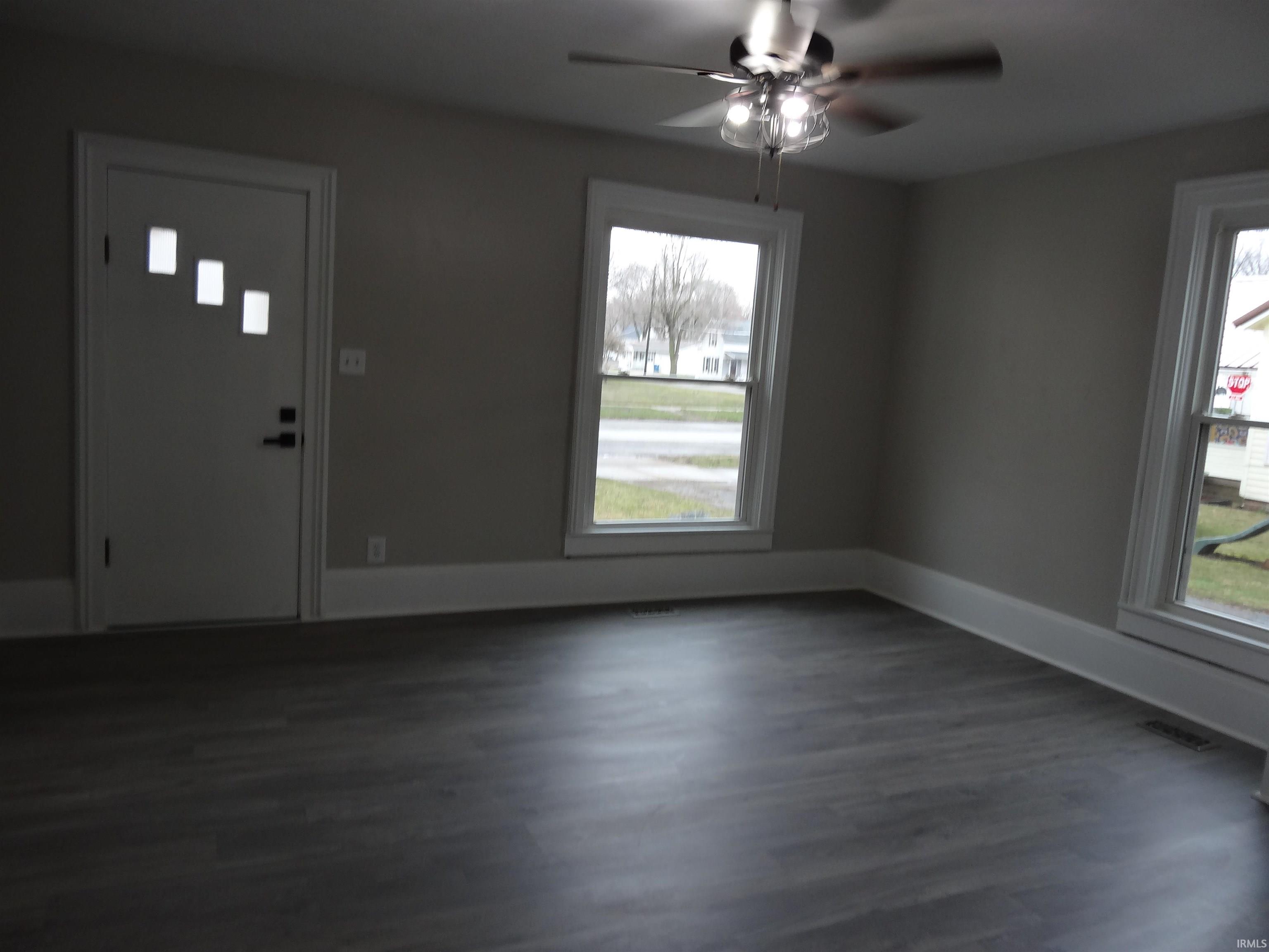 Photo 5 of 629 W Hill Street