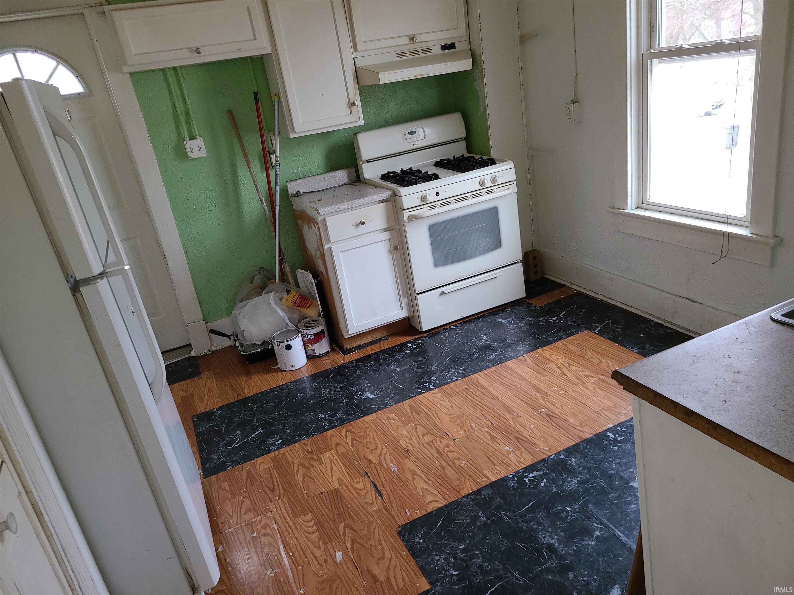 Photo 7 of 701 Oakland Avenue