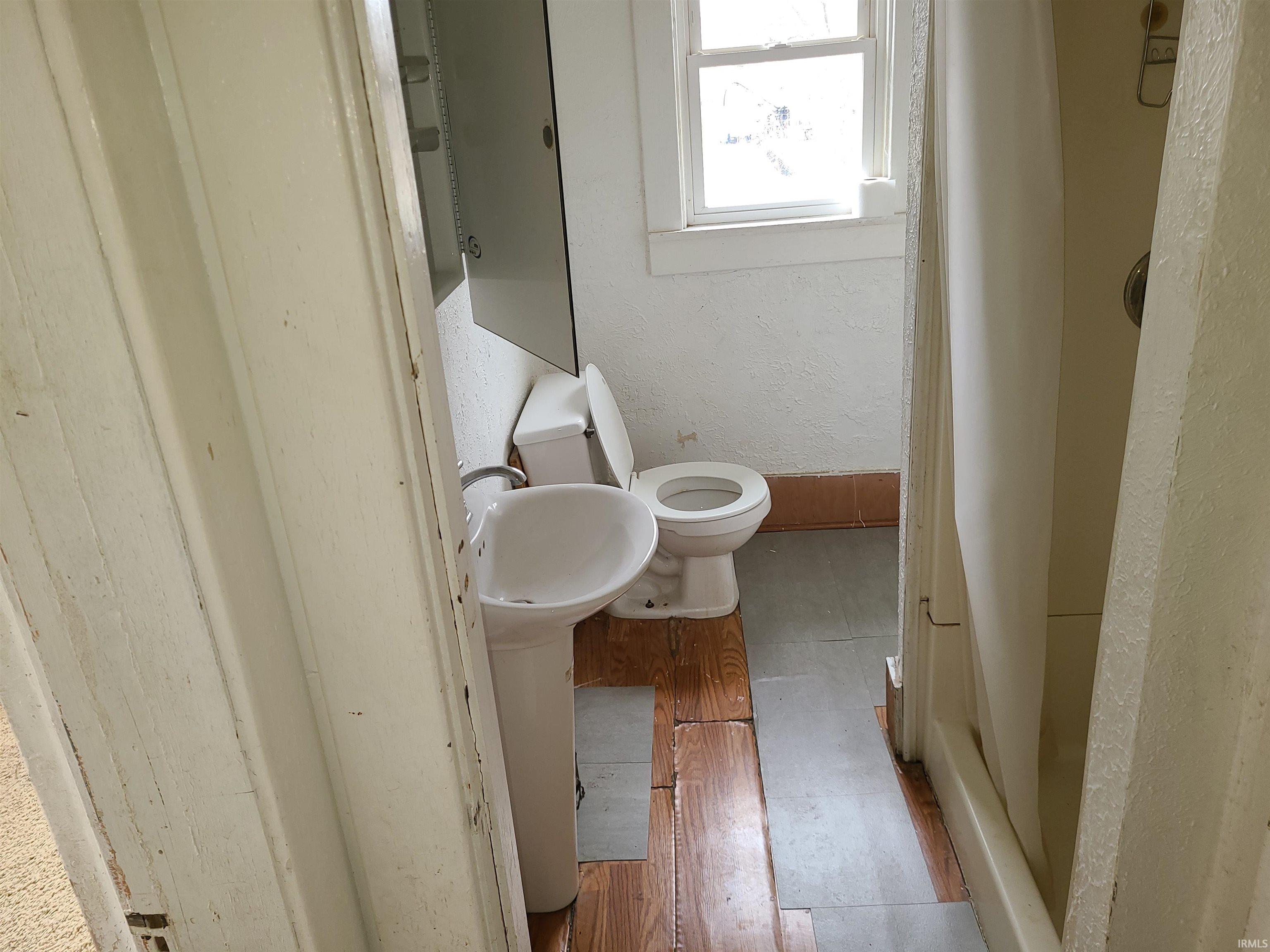 Photo 9 of 701 Oakland Avenue