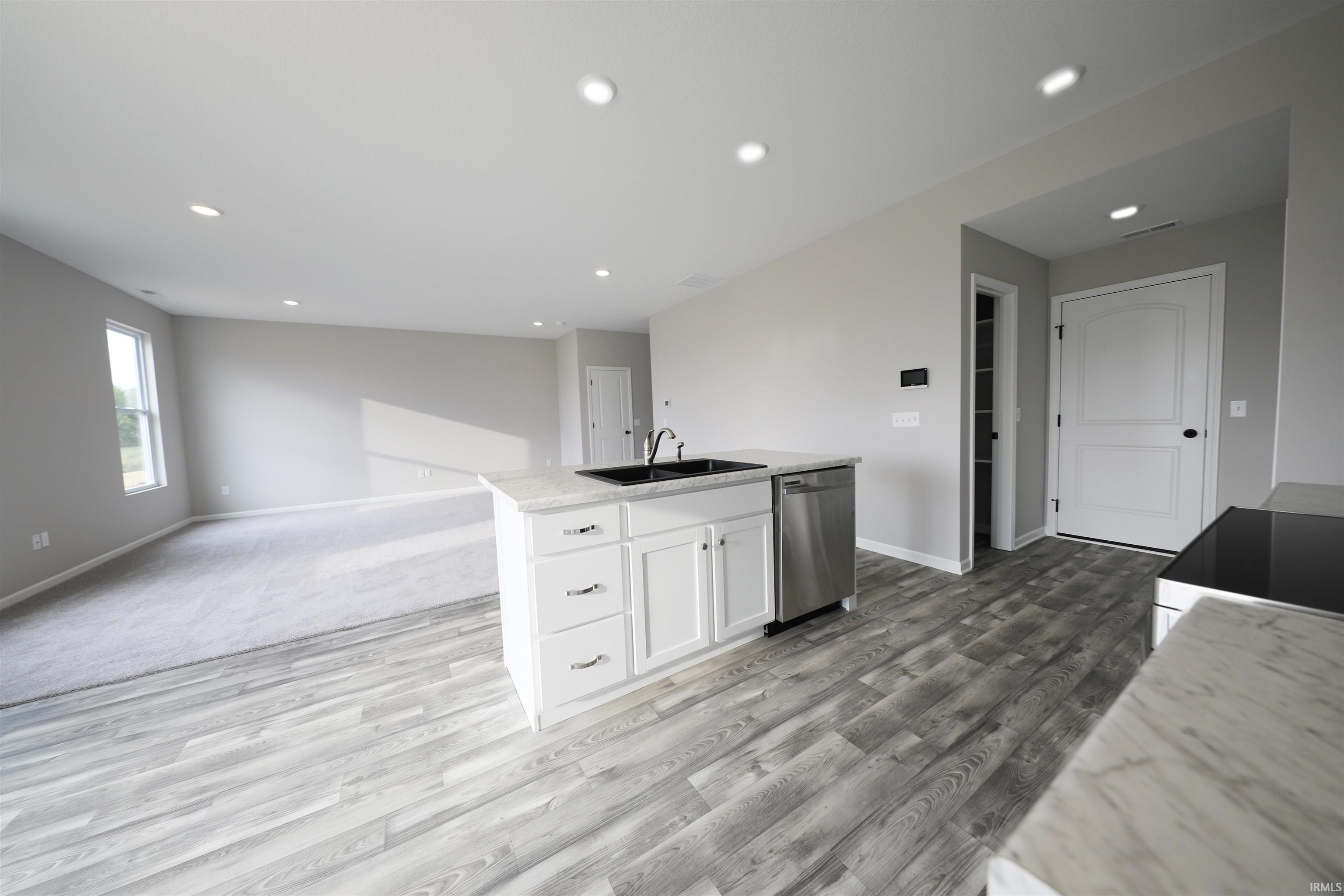 1189 N West Hamilton Road