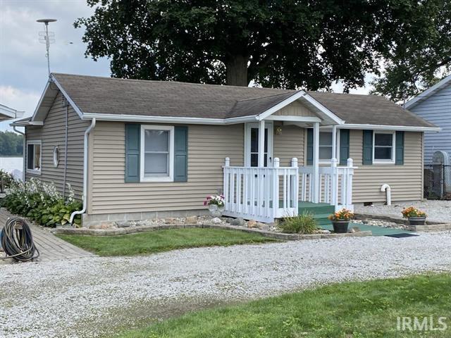 Photo 1 of 3186 N Skinner Lake Drive