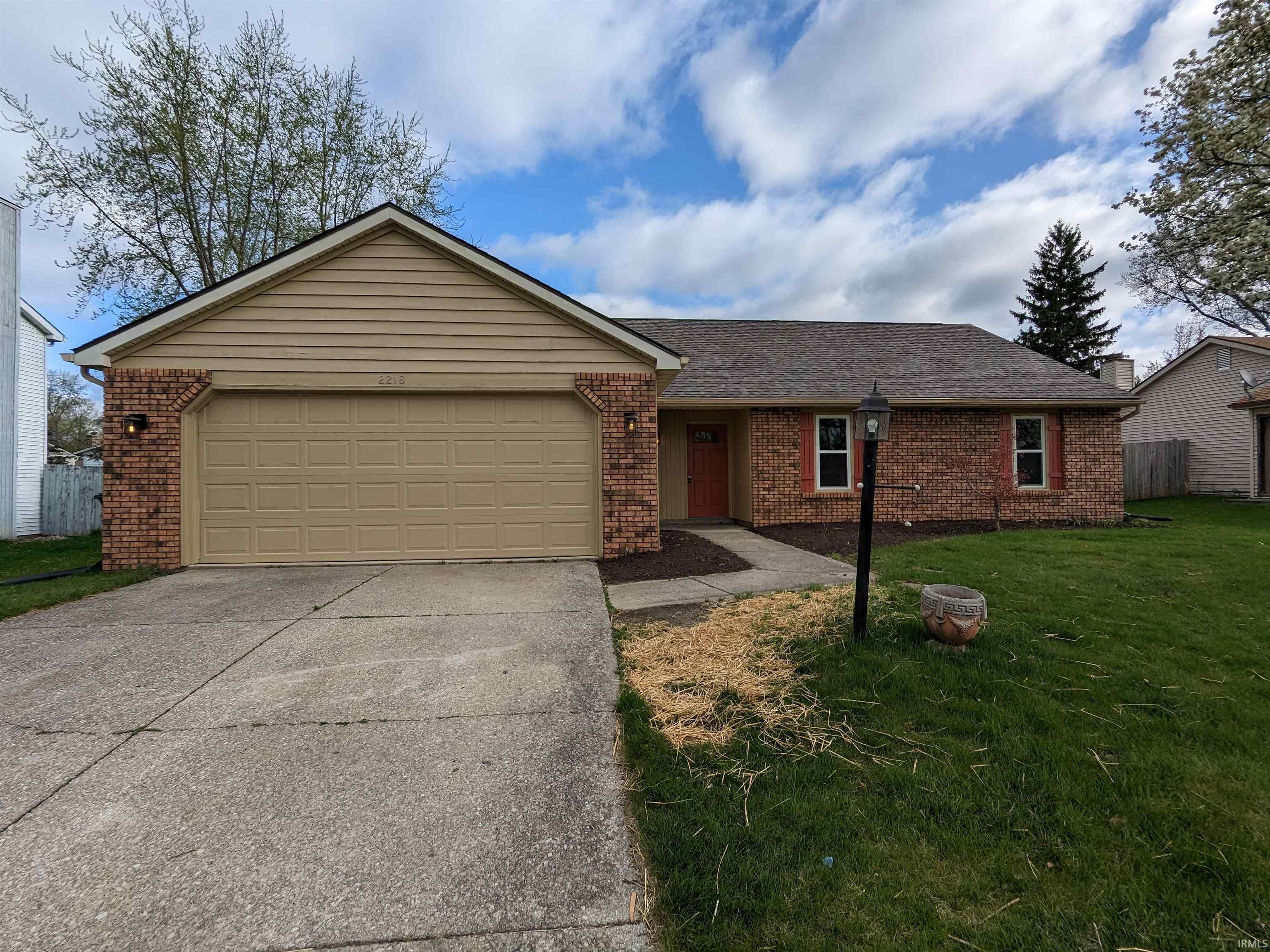 Sold 2218 Foxboro Drive, Fort Wayne, IN 46818 MLS 202311769