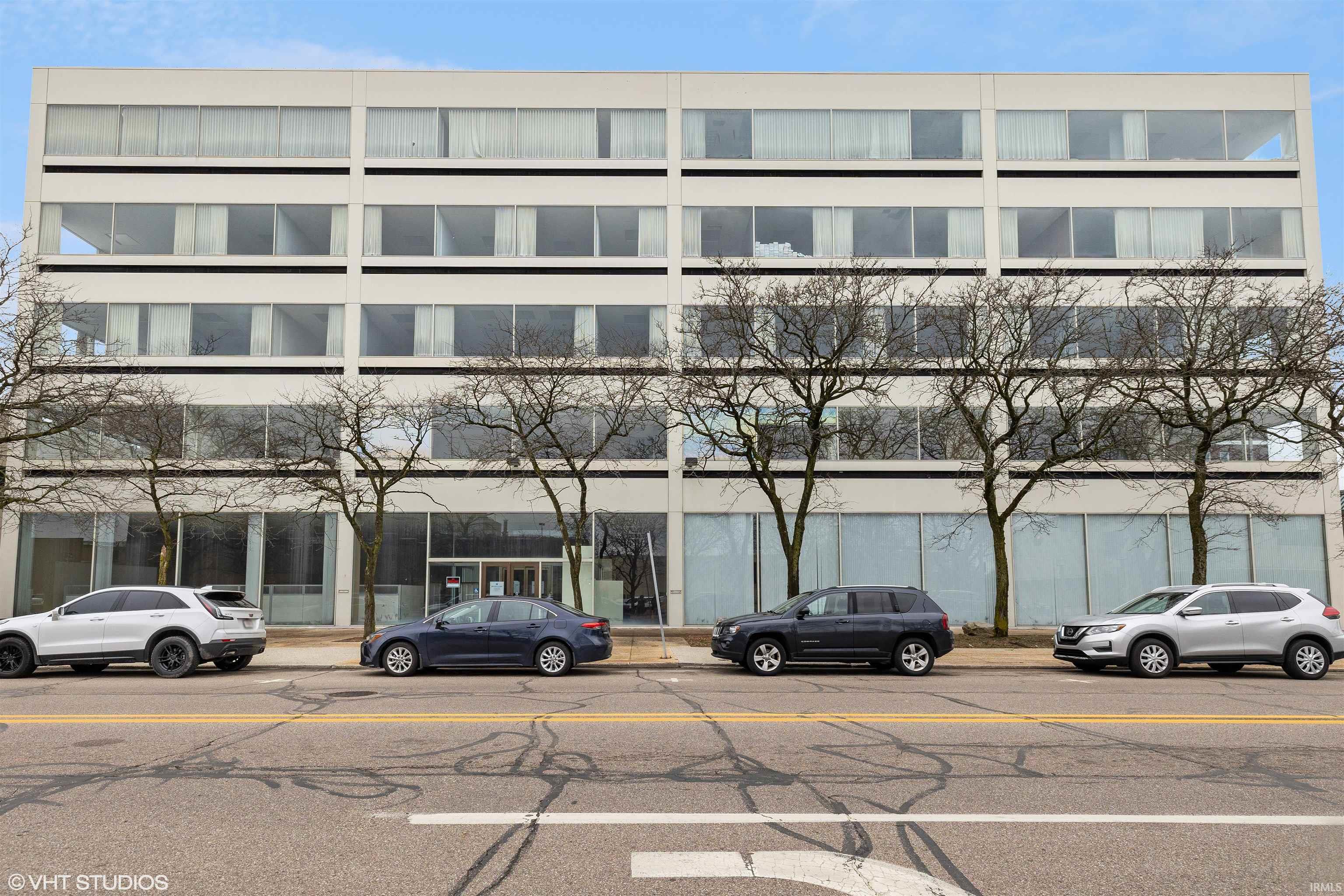 Photo 1 of 121 W Franklin Street