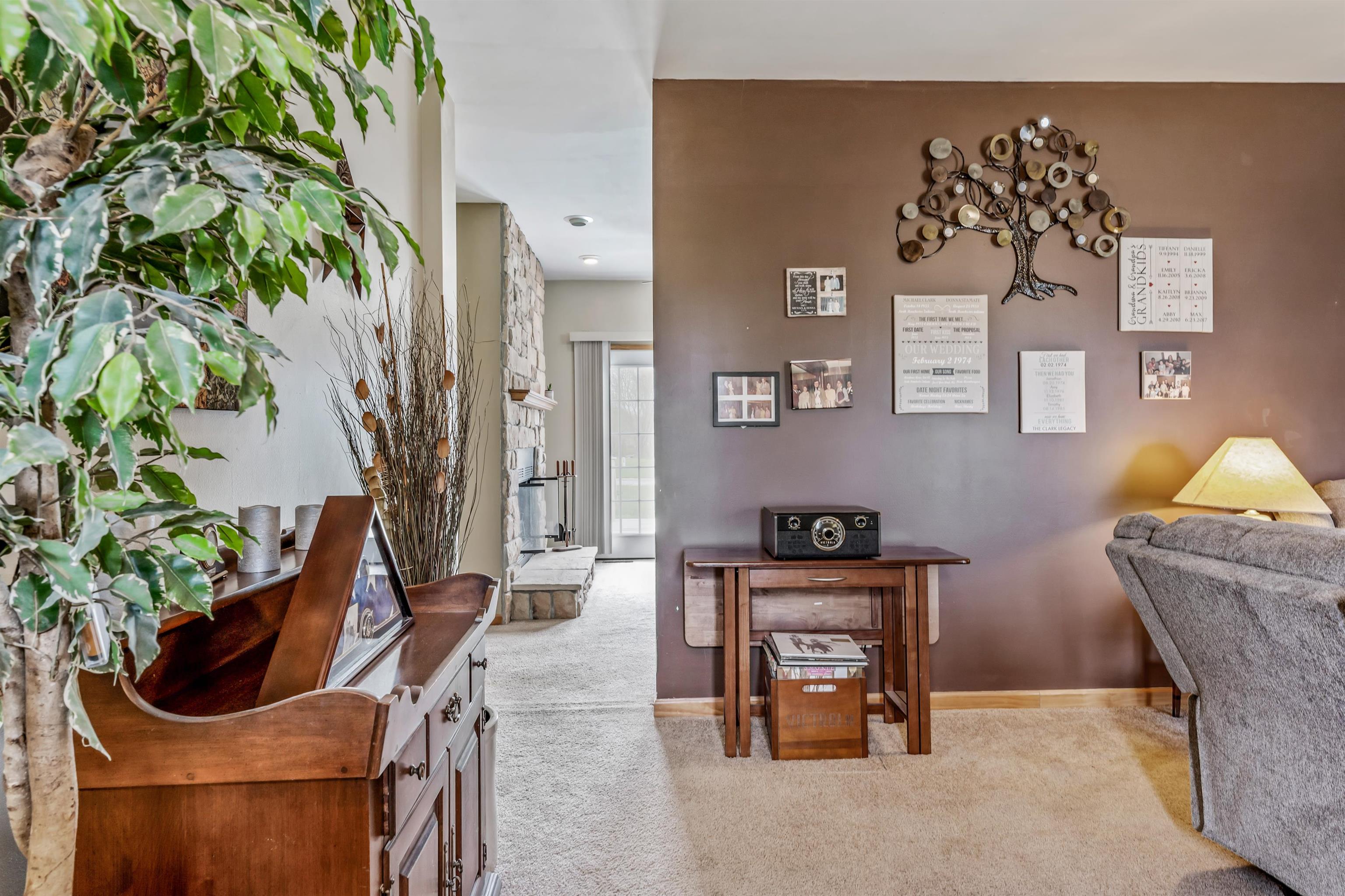 Photo 5 of 4307 N Lighthouse Drive