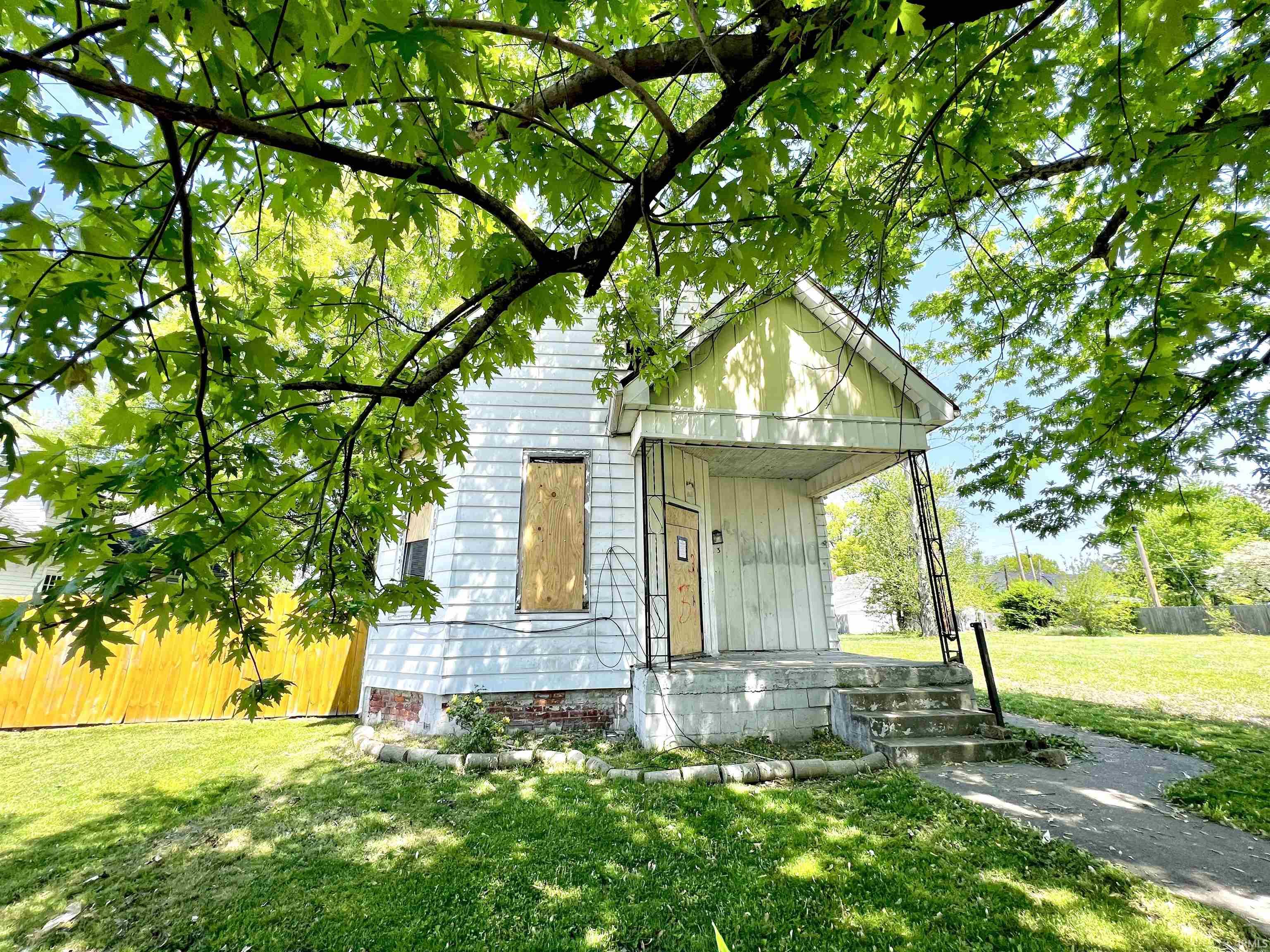 123 W Oregon Street, Evansville, IN 47710