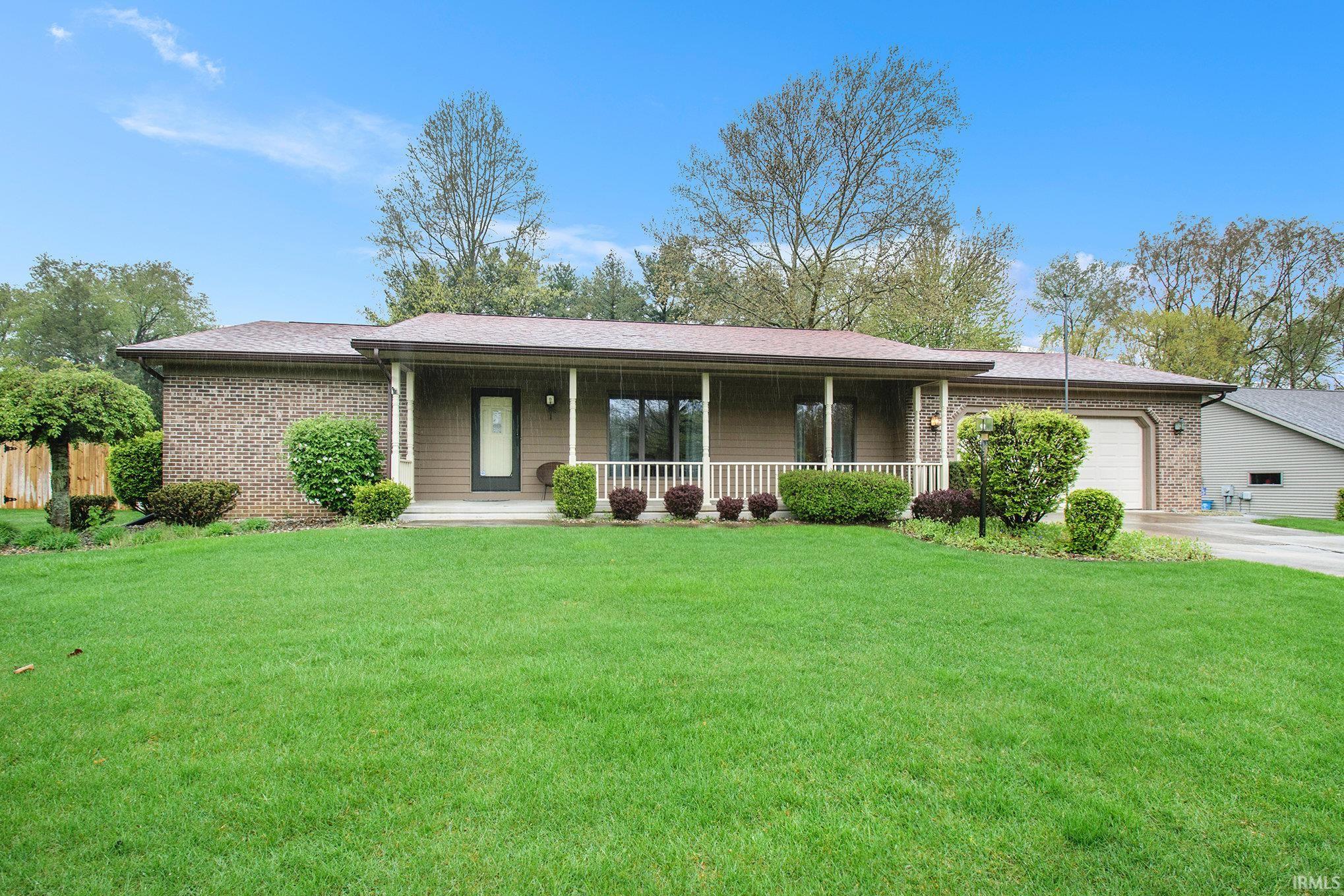 51301 Greenhill Drive, South Bend, IN 46628