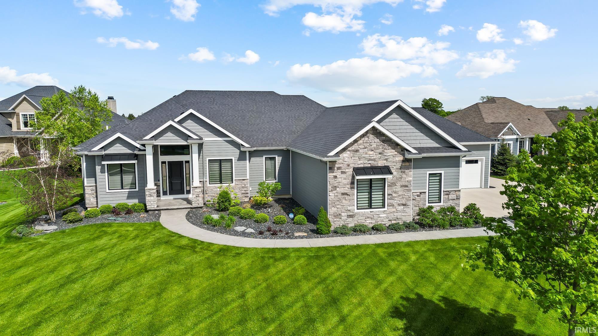 2801 Grey Oaks Boulevard, Fort Wayne, IN 46814