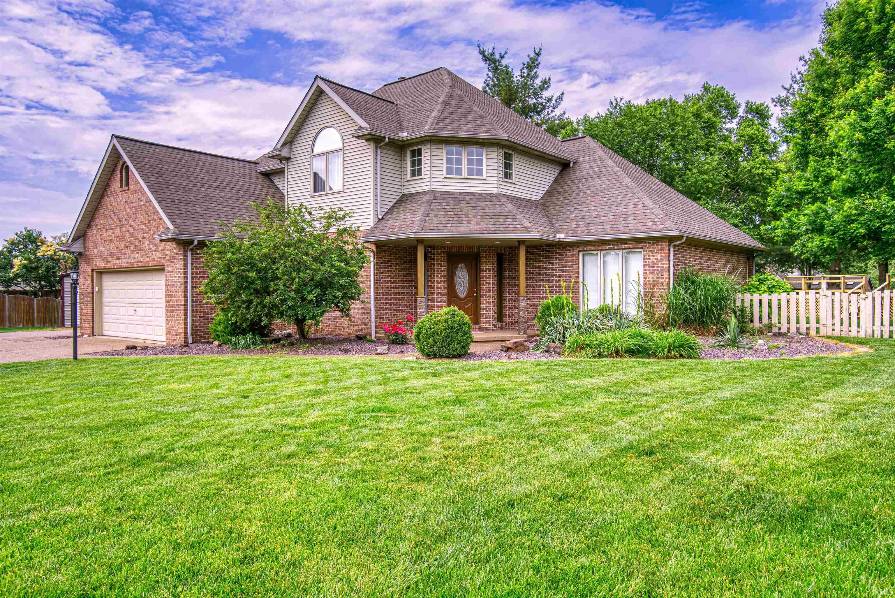 8788 Camelot Drive, Newburgh, IN 47630