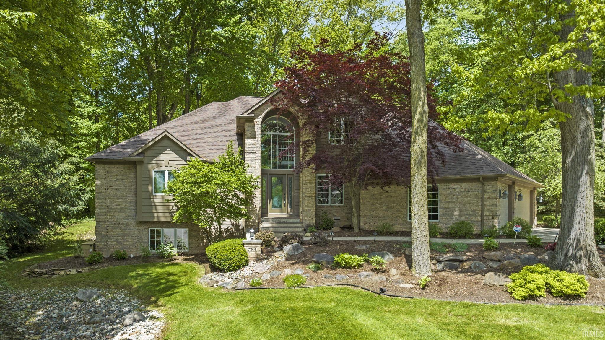 7306 Fyxen Run, Roanoke, IN 46783