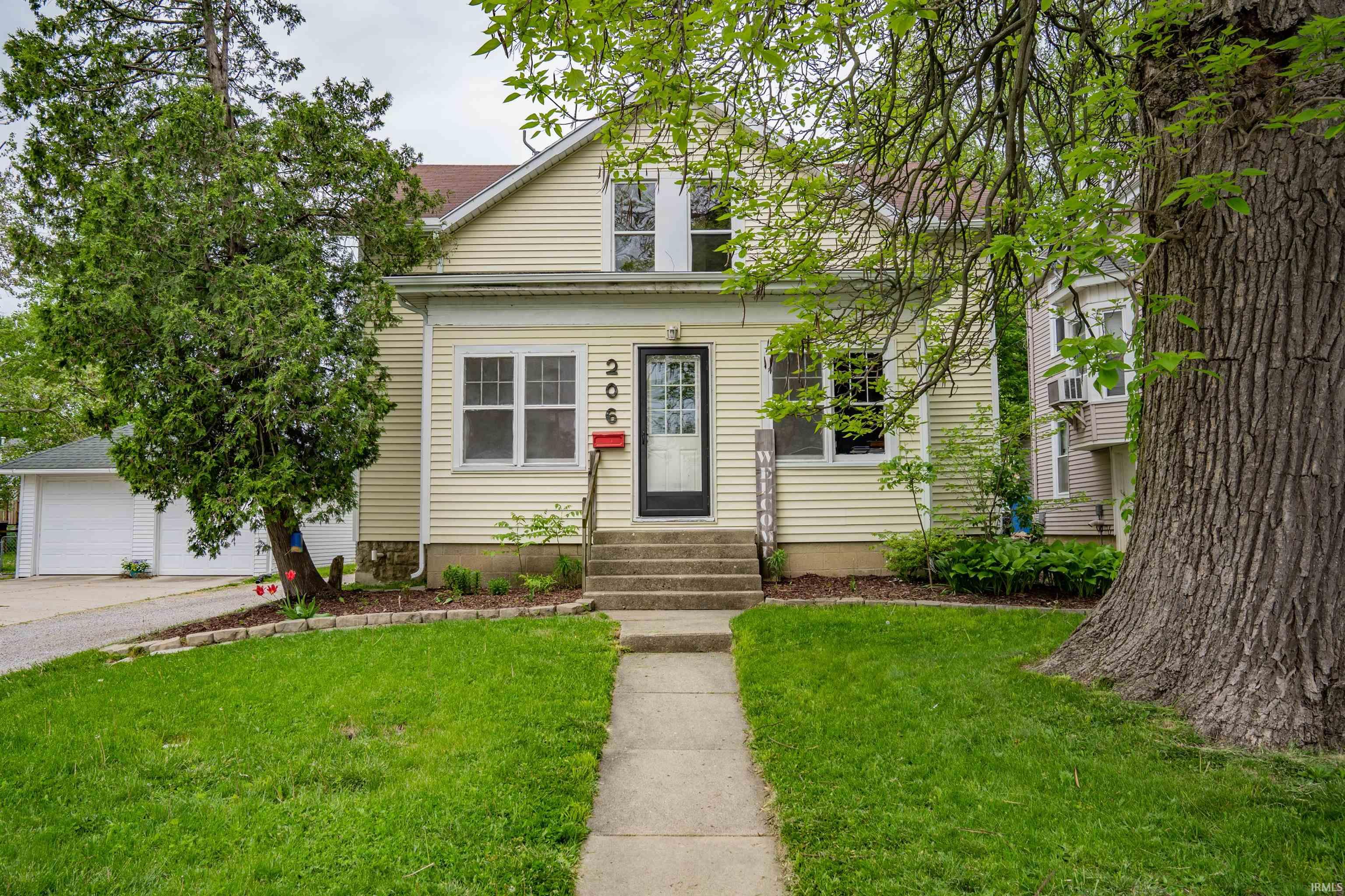 Photo 1 of 206 S Line Street