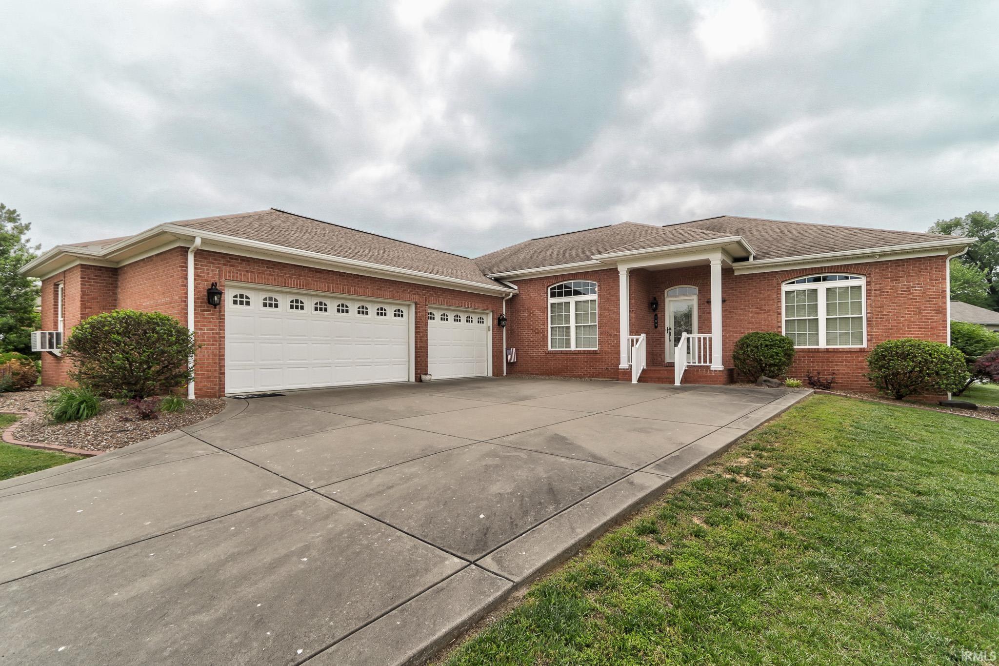 109 Stonehedge Road, Chandler, IN 47610