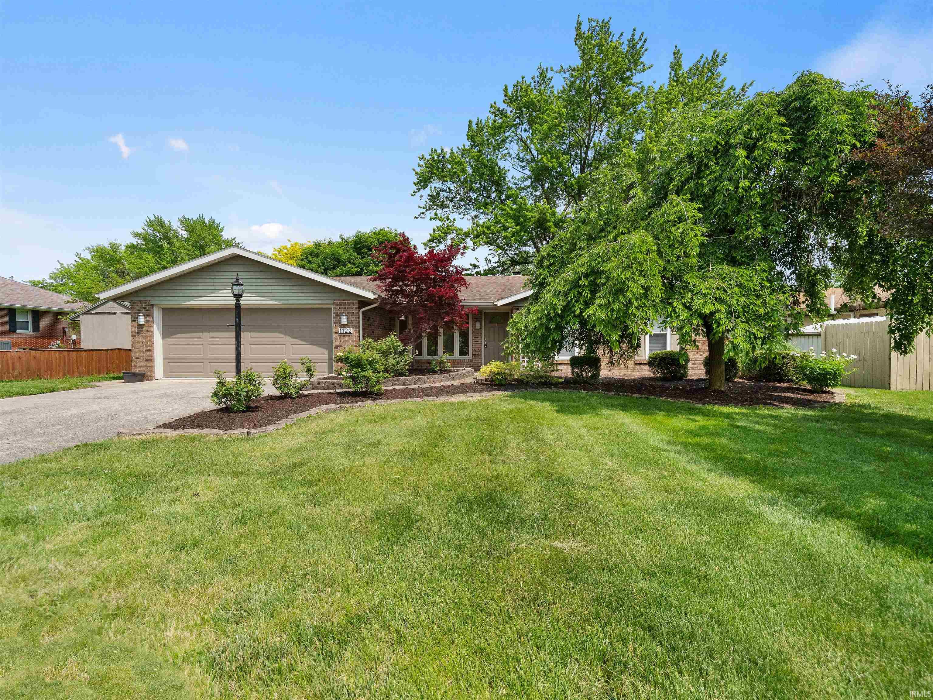 1122 Pinehurst Drive, Fort Wayne, IN 46815