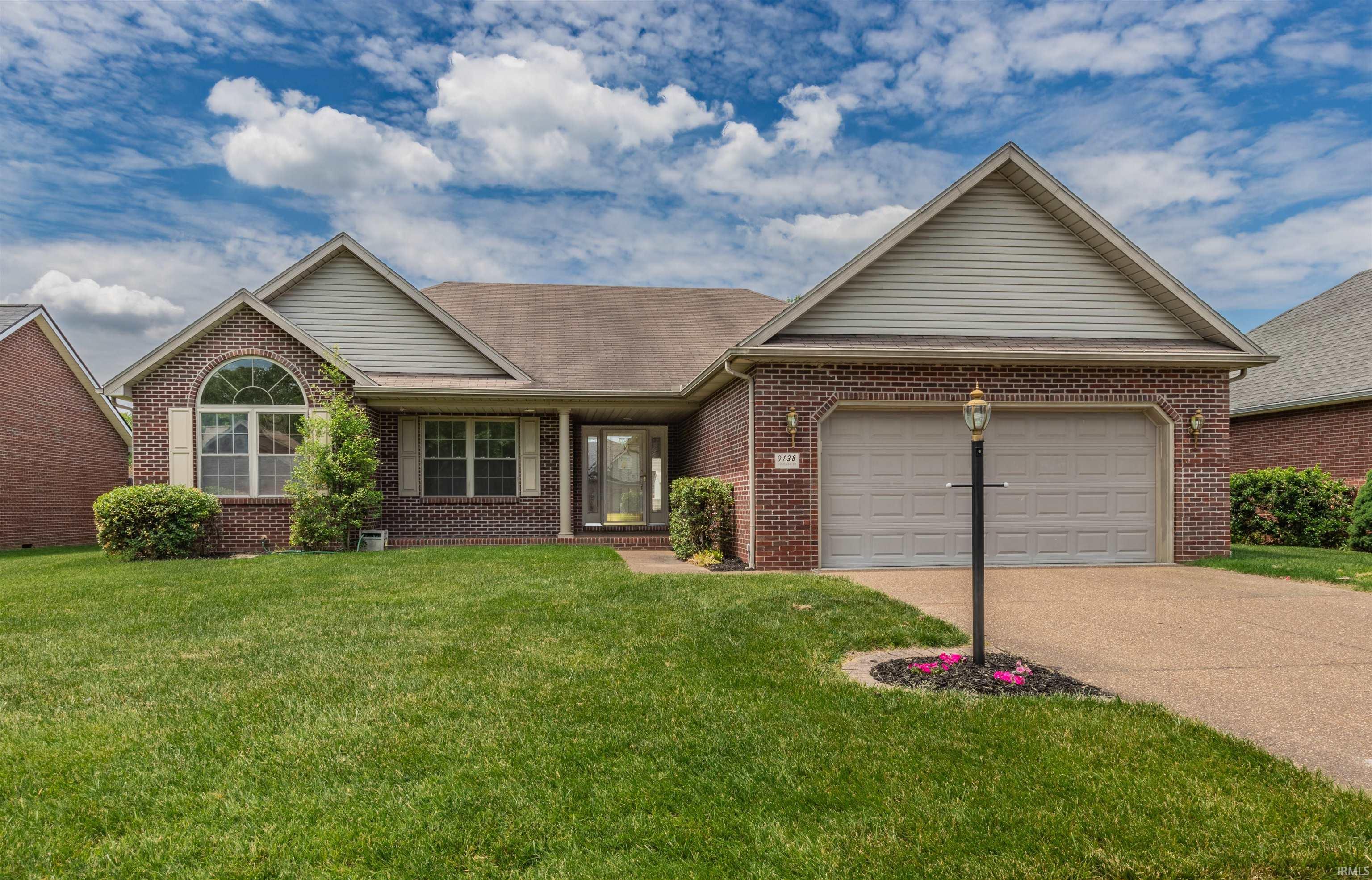 9138 Overland Drive, Evansville, IN 47711