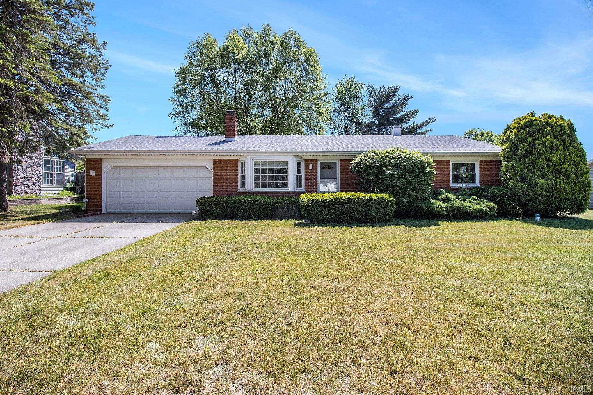 52042 Justine Drive, South Bend, IN 46628