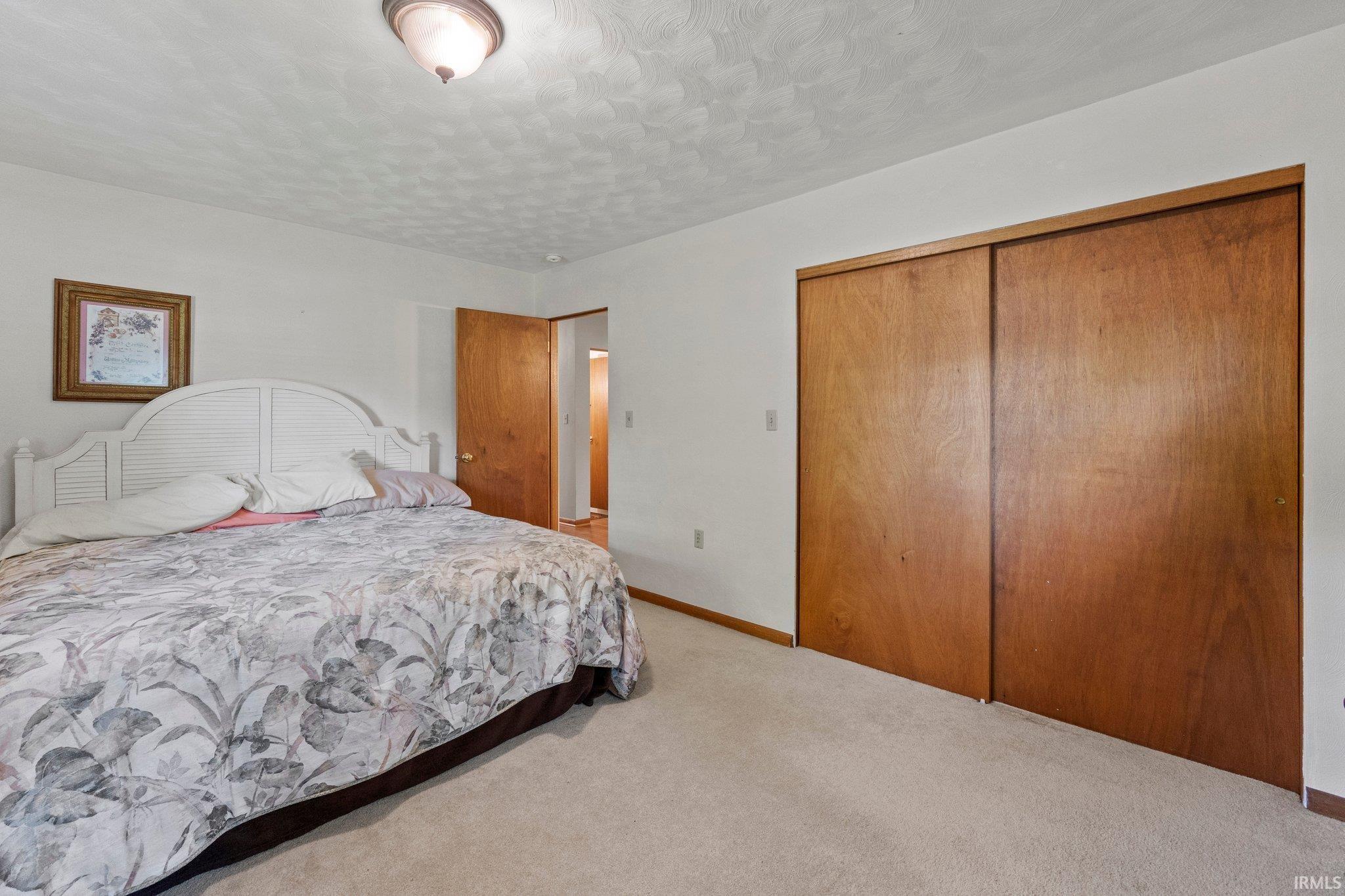 Photo 12 of 702 W Park Drive