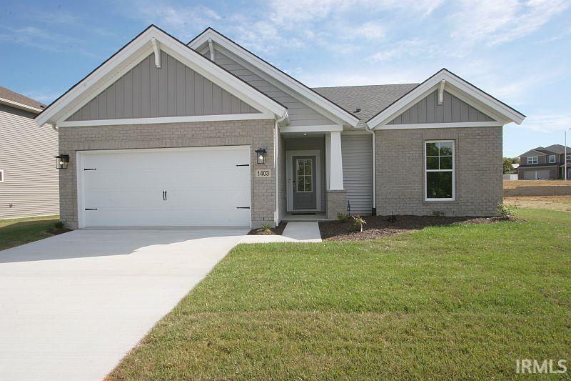 1403 N Hunters Crossing Circle, Huntingburg, IN 47542