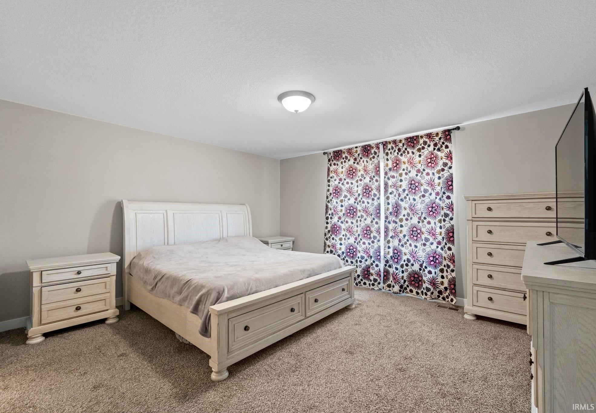 Photo 16 of 9144 Strathmore Lane