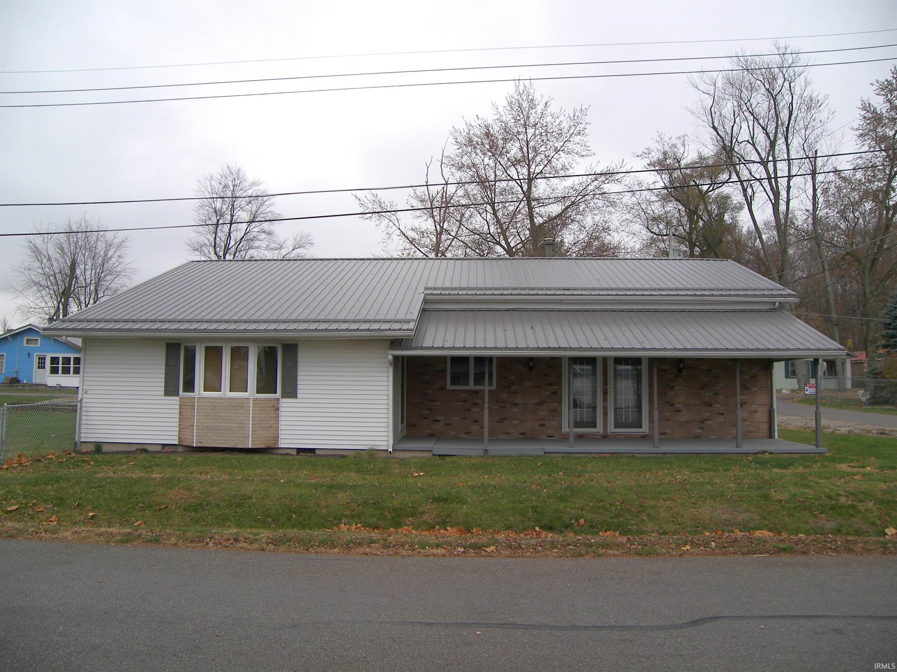 Photo 1 of 410 W Dixie Drive