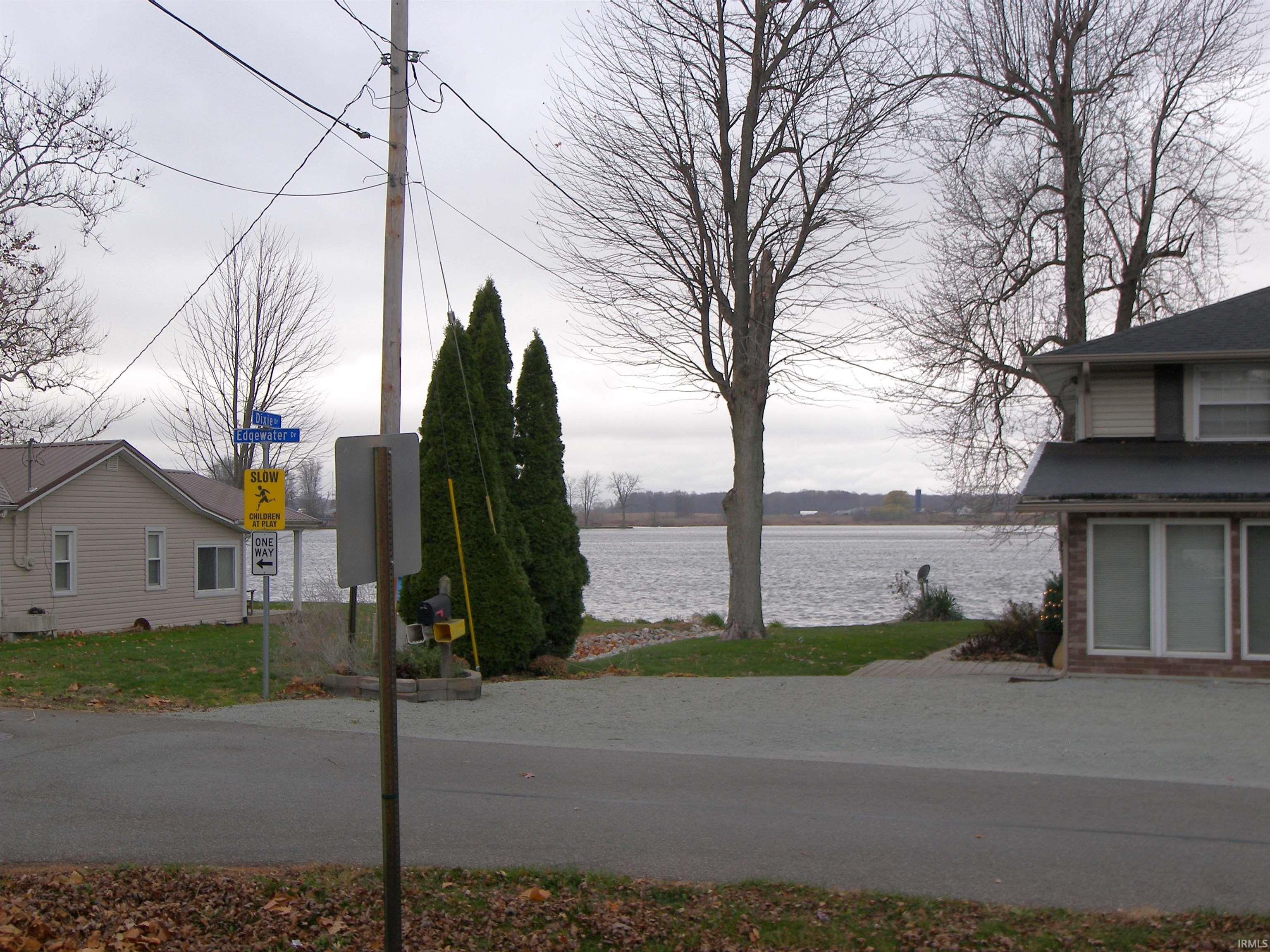 Photo 7 of 410 W Dixie Drive