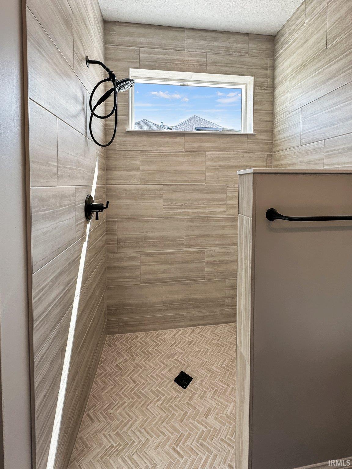 Photo 21 of 15287 Cranwood Court