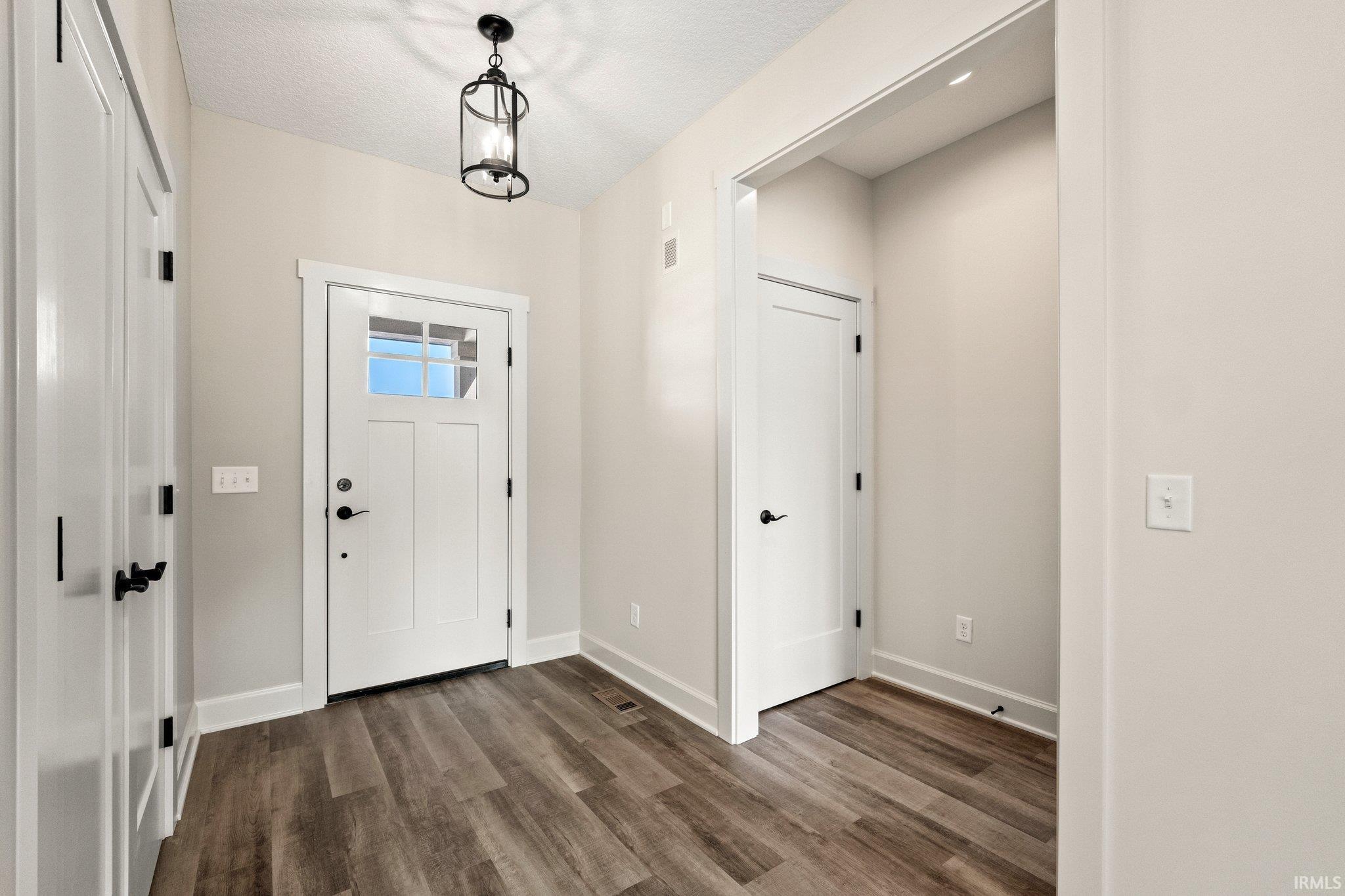 Photo 6 of 15287 Cranwood Court