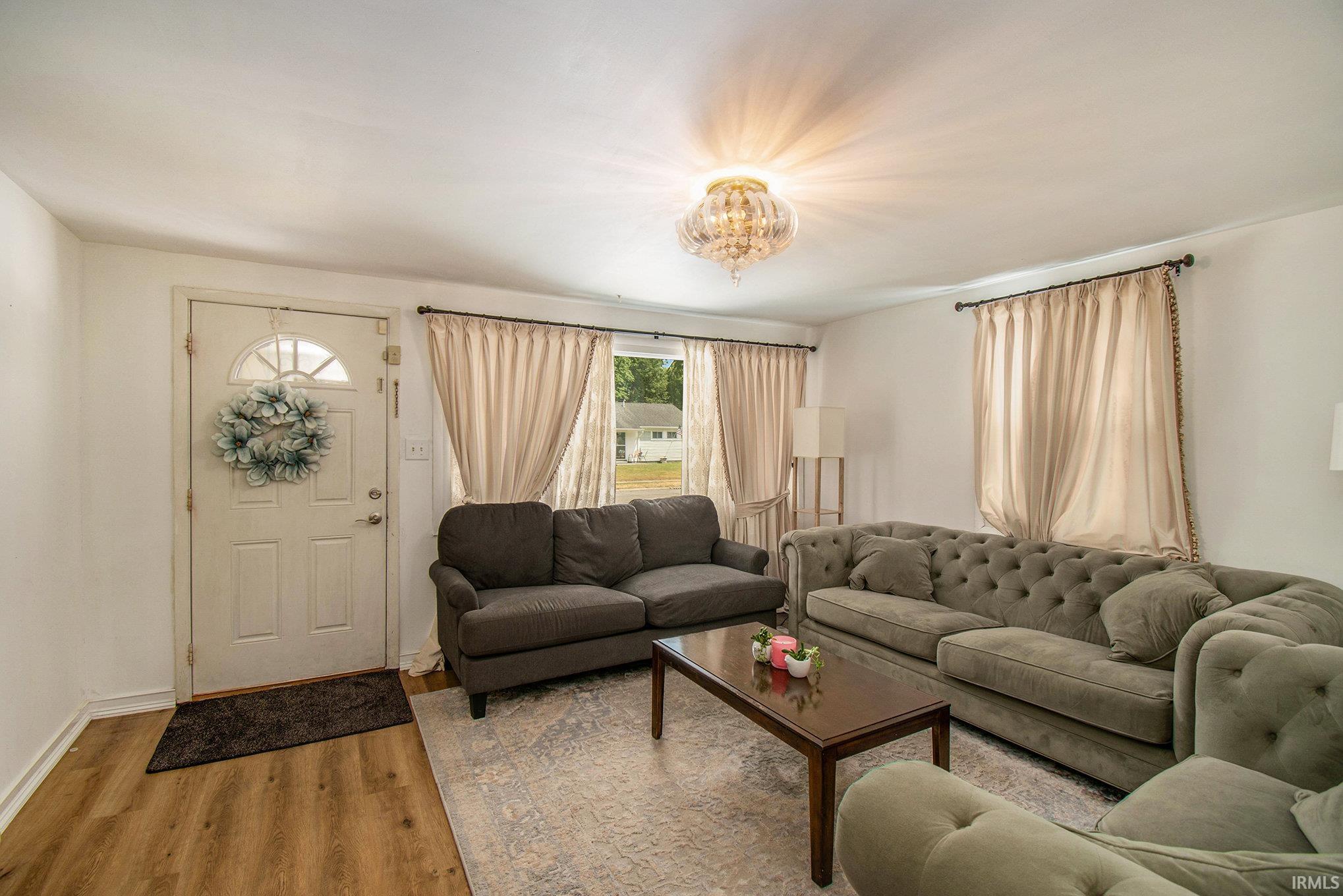 South Bend Real Estate 821 Woodcliff Drive IN 46615 189,000 202320357