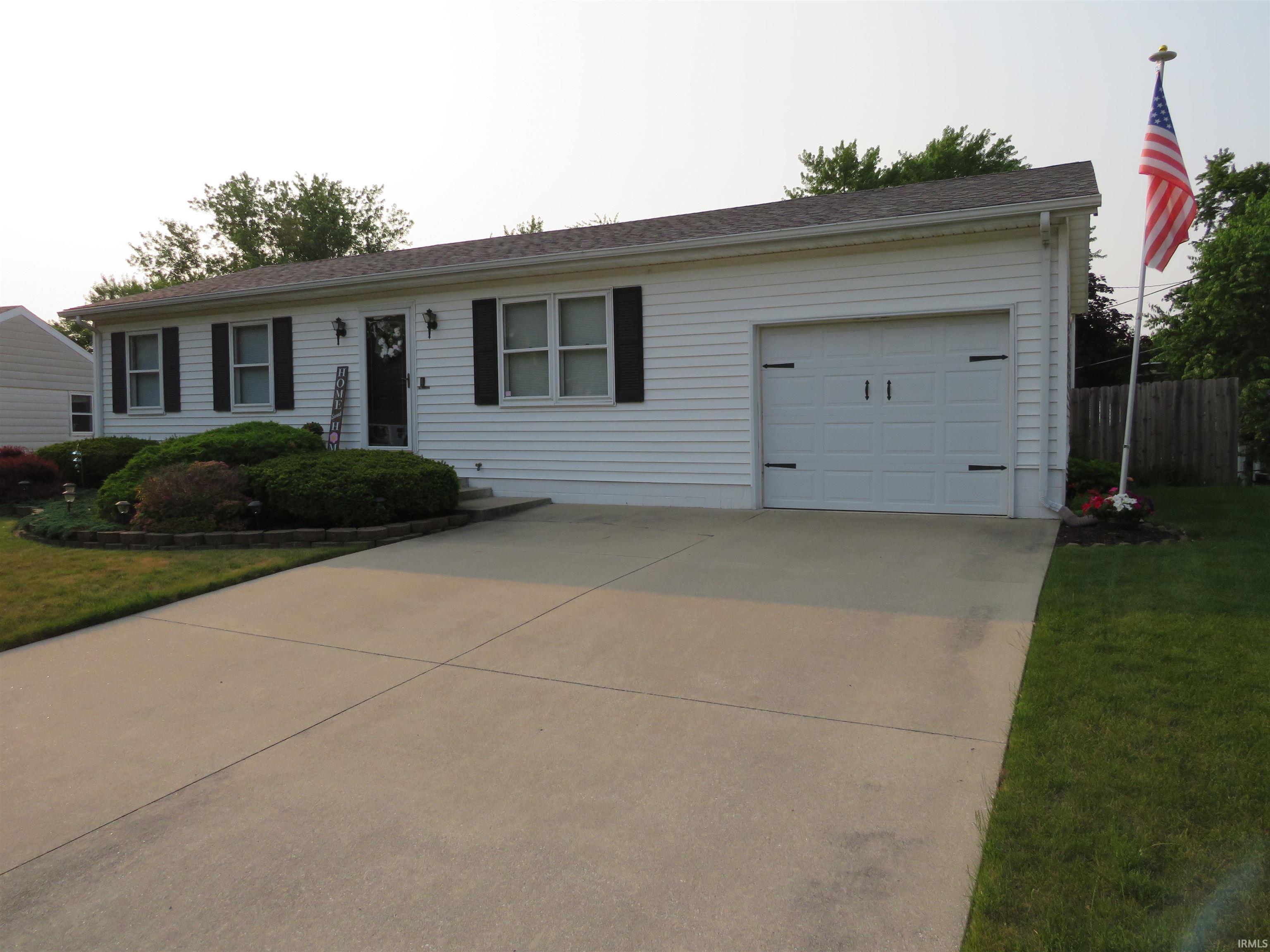 1923 VERRSAILLES DRIVE, KOKOMO, IN 46902 The Hardie Group