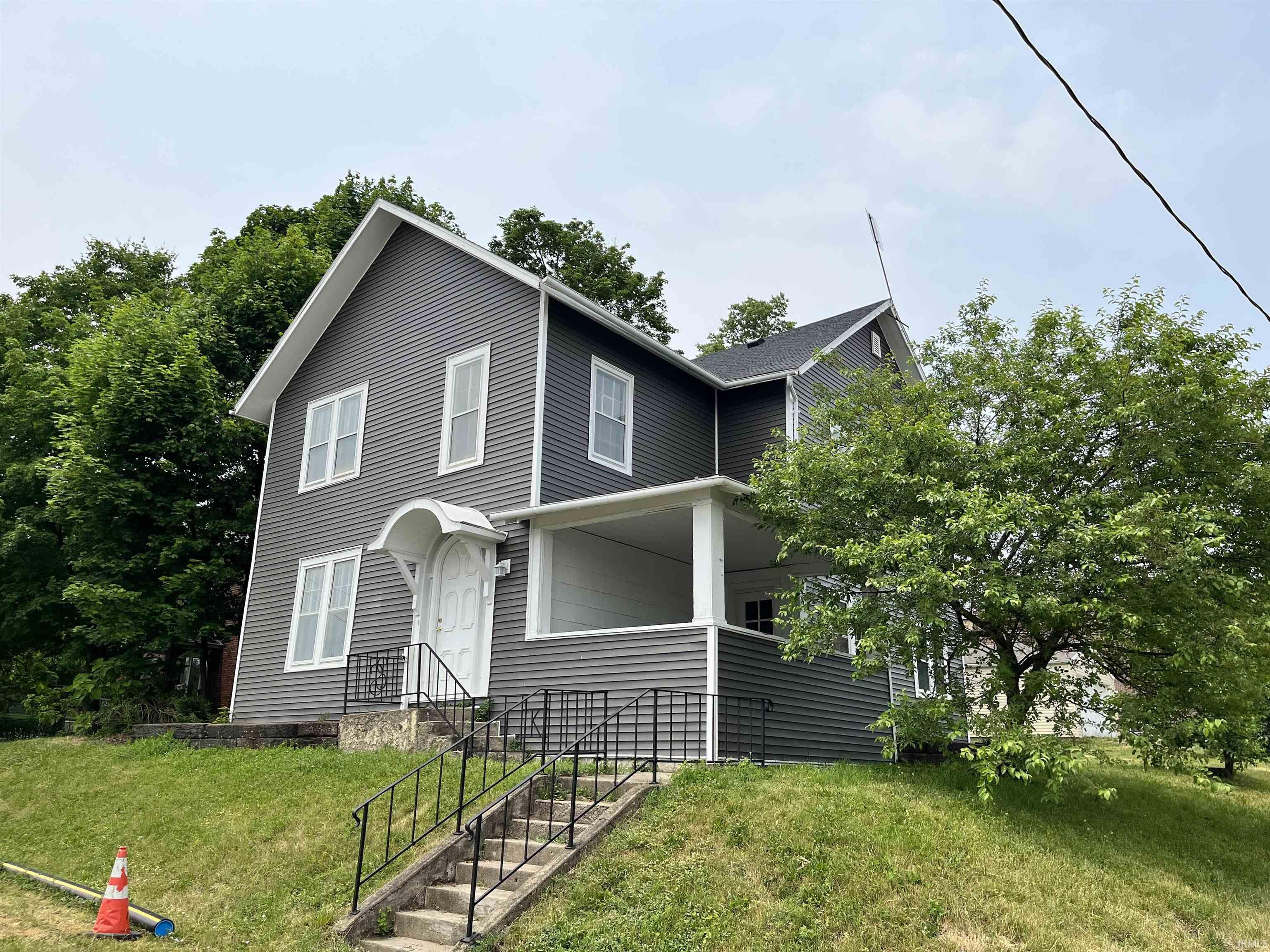 Sold 236 W Tipton Street, Huntington, IN 46750 MLS 202320725