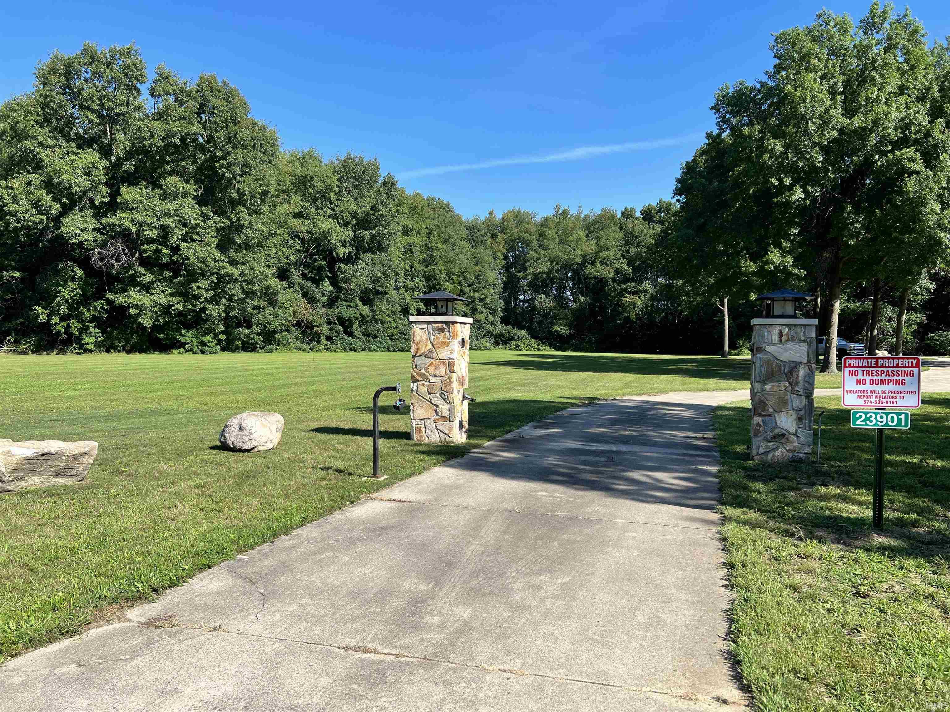 Photo 13 of 00000 Greenleaf Boulevard