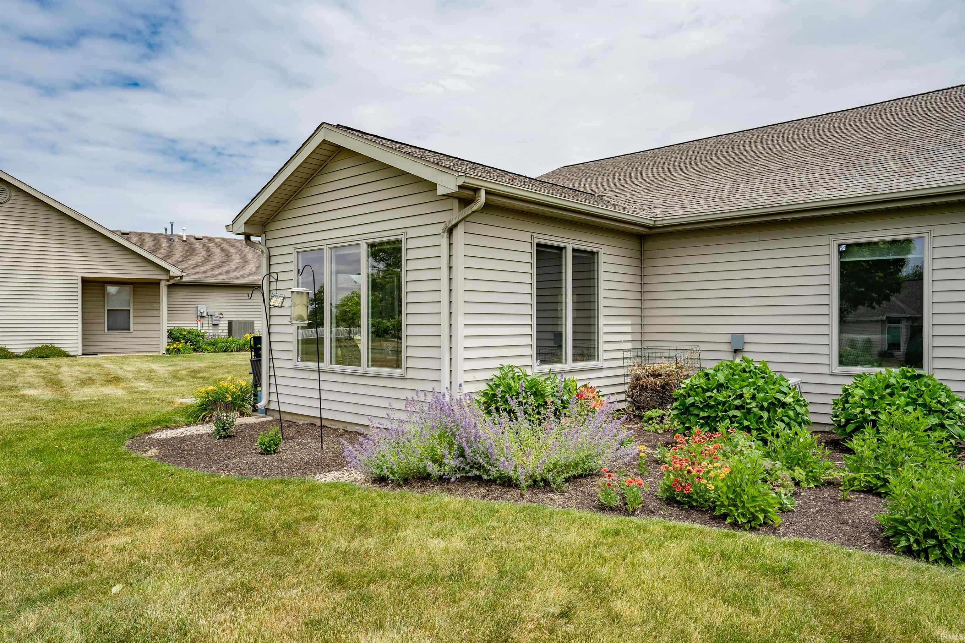 290 S Pumpkin Ridge Court