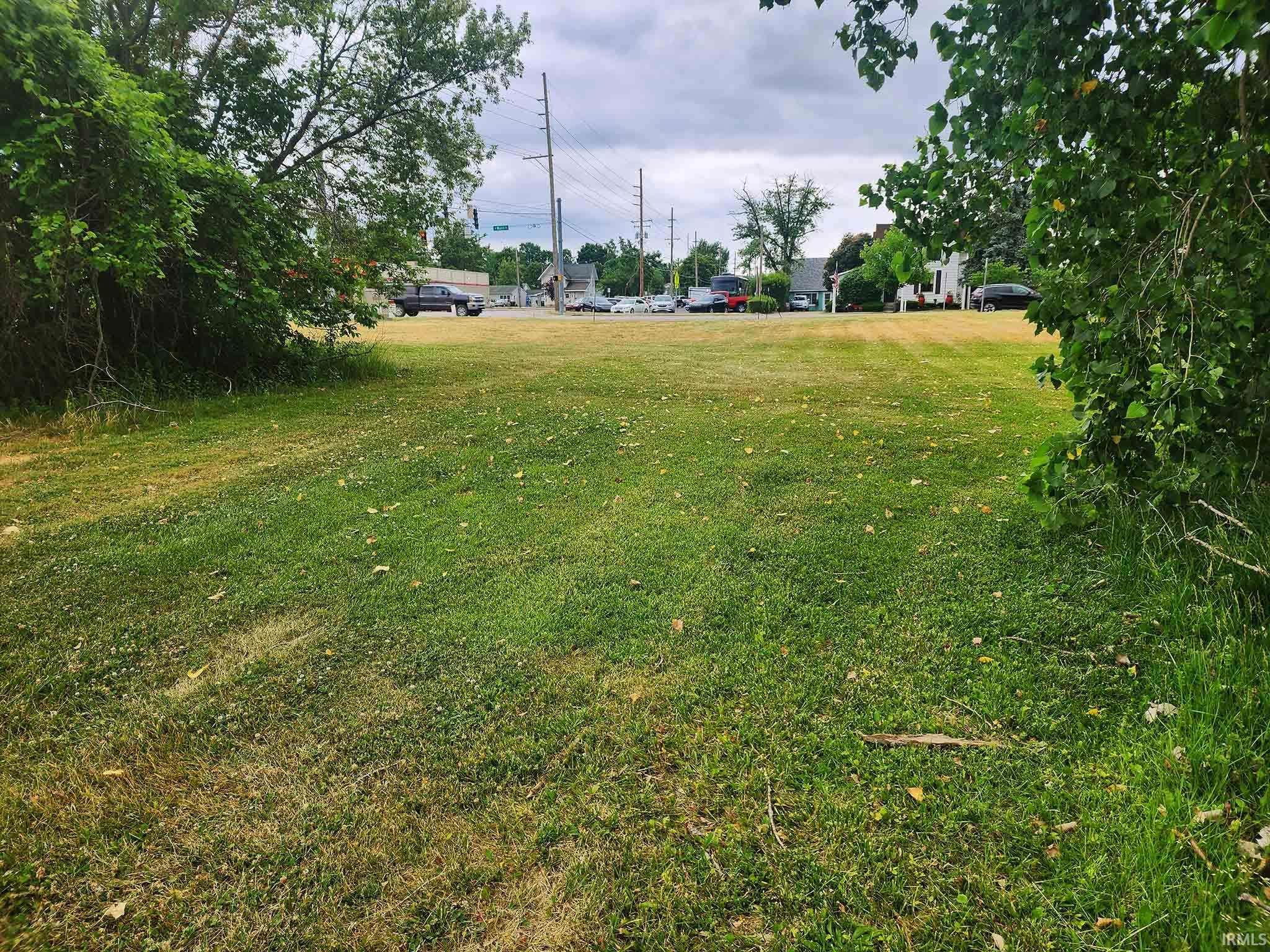 264 foot north lot looking west from Martha St.