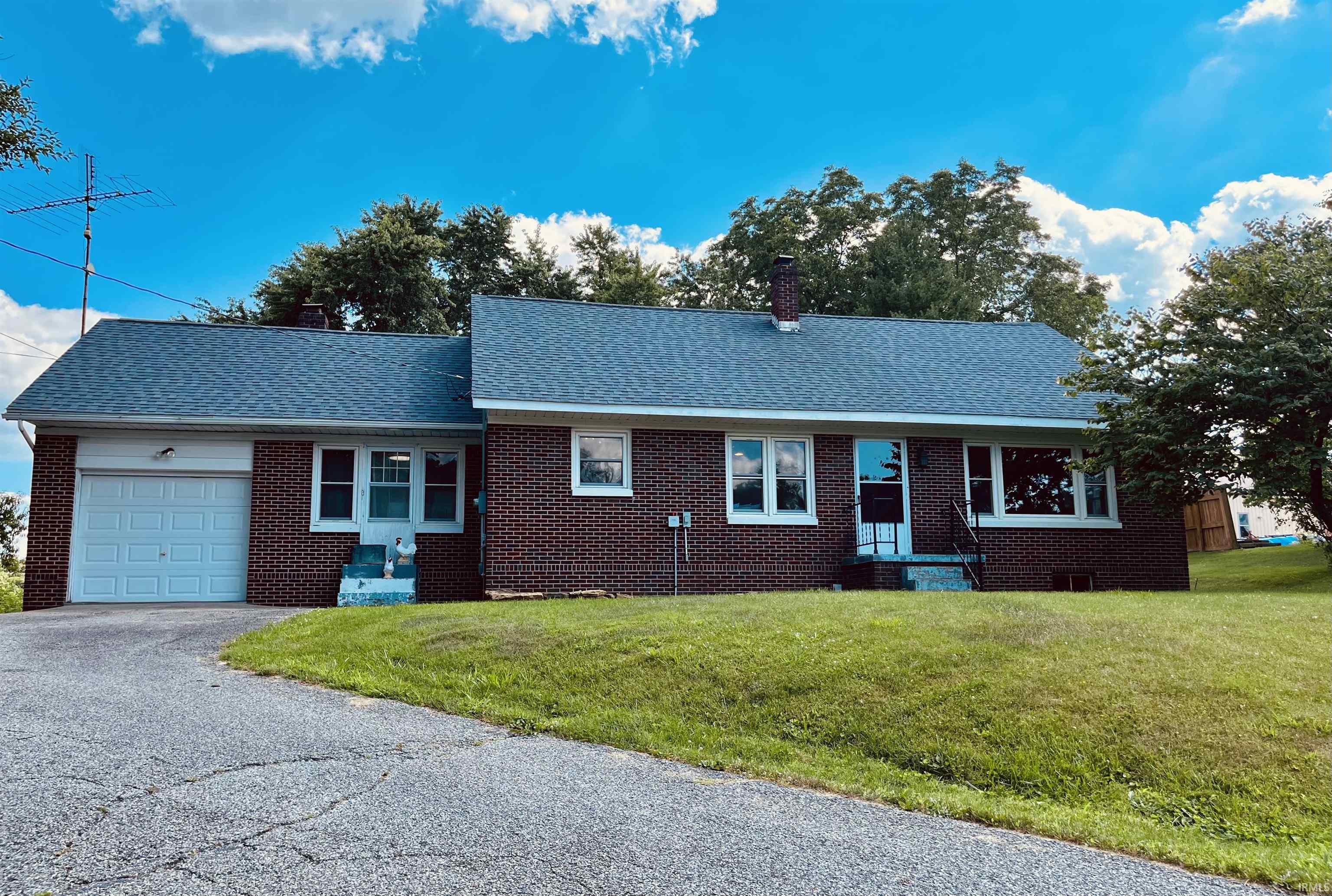 Birdseye Real Estate 8264 E Schnellville Road IN 47513 249,000 202323949