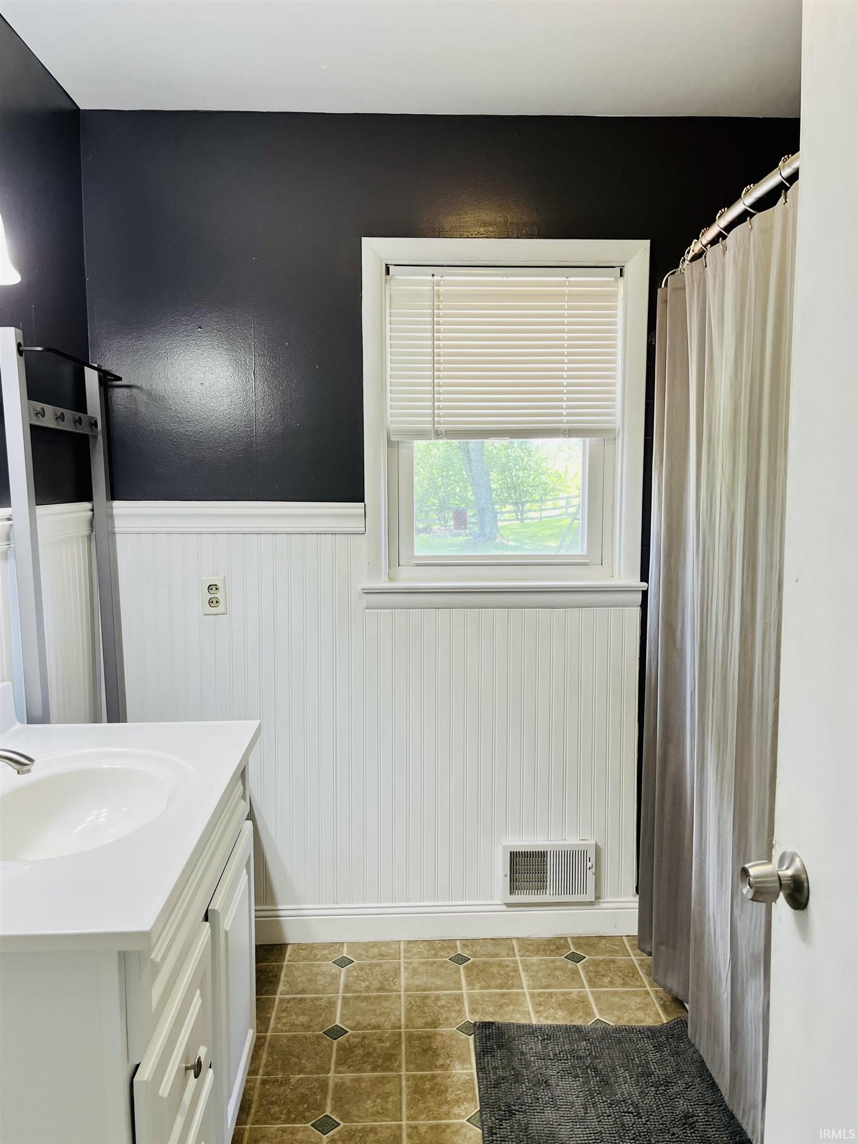 Birdseye Real Estate 8264 E Schnellville Road IN 47513 249,000 202323949