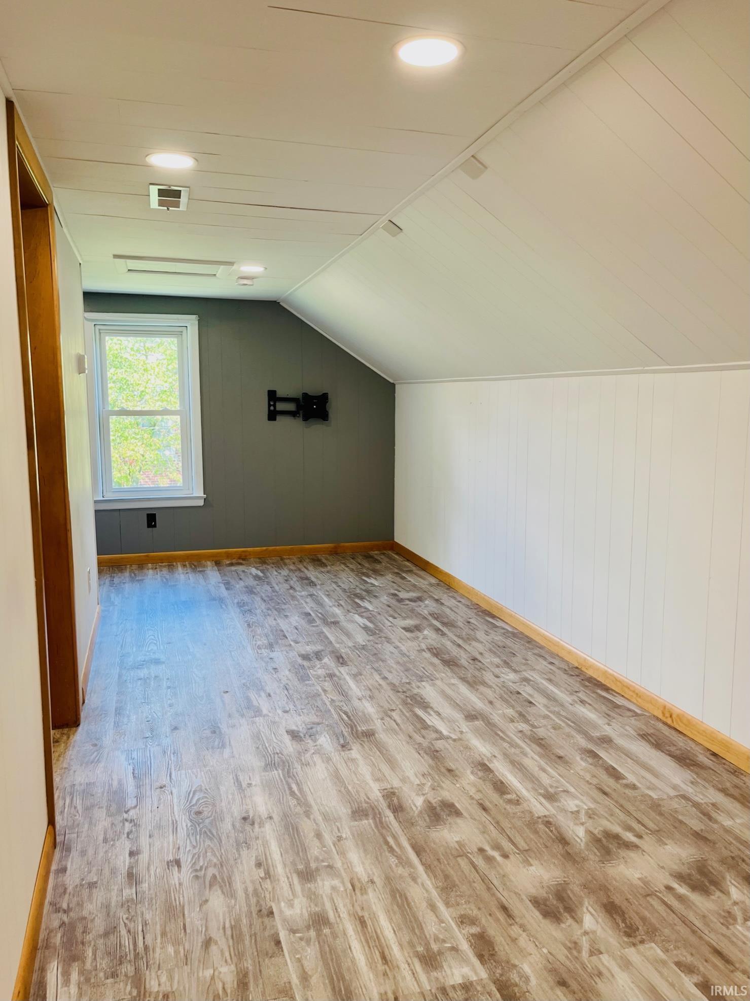 Birdseye Real Estate 8264 E Schnellville Road IN 47513 249,000 202323949