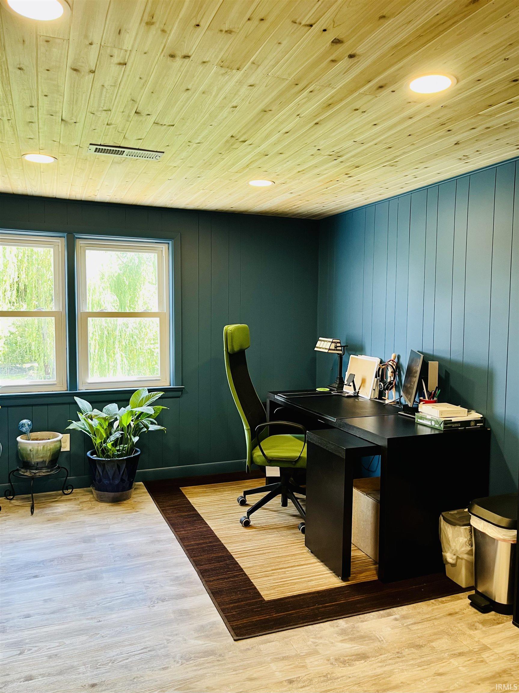 Birdseye Real Estate 8264 E Schnellville Road IN 47513 249,000 202323949