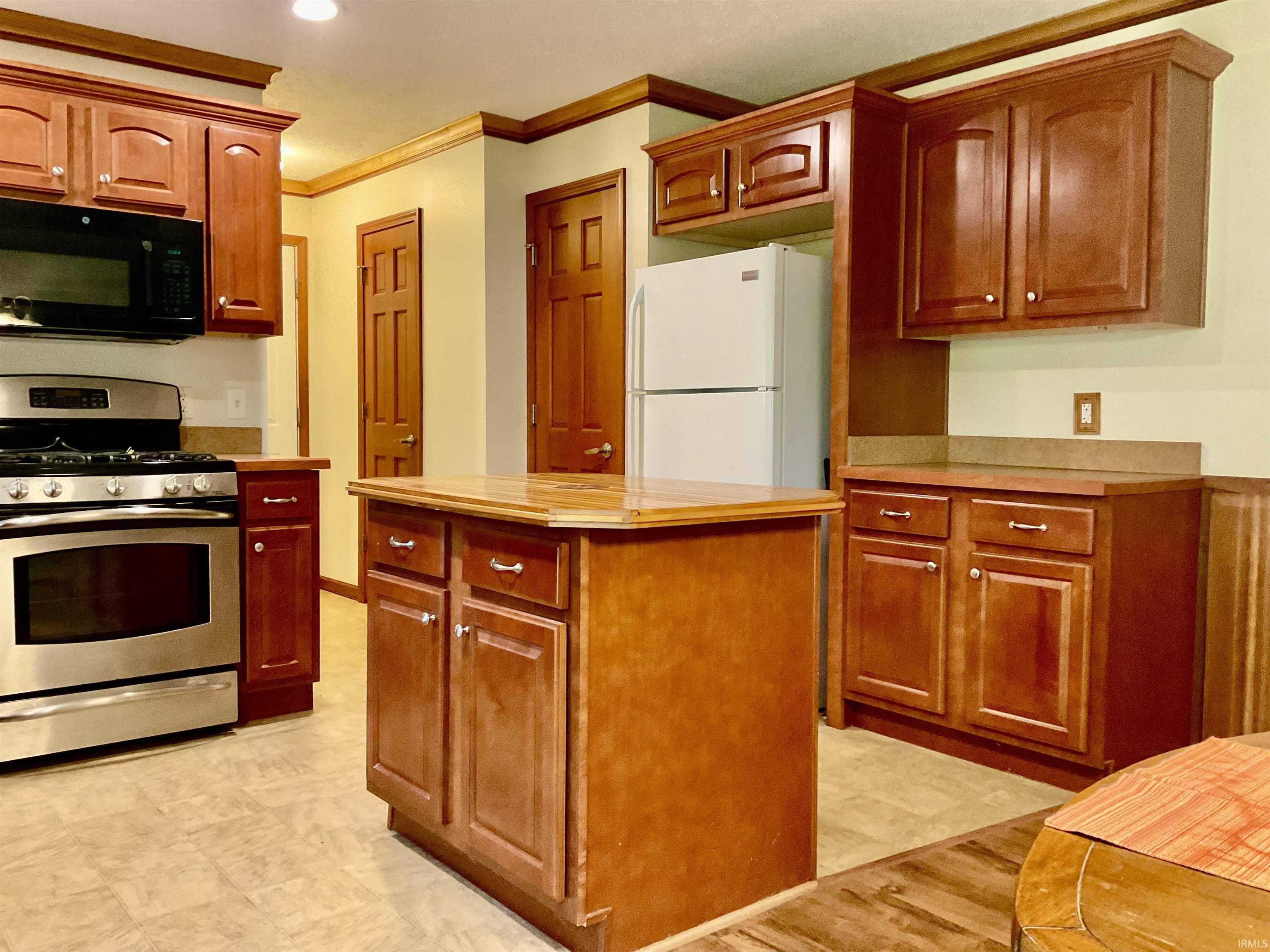 Photo 12 of 3955 N 30 E