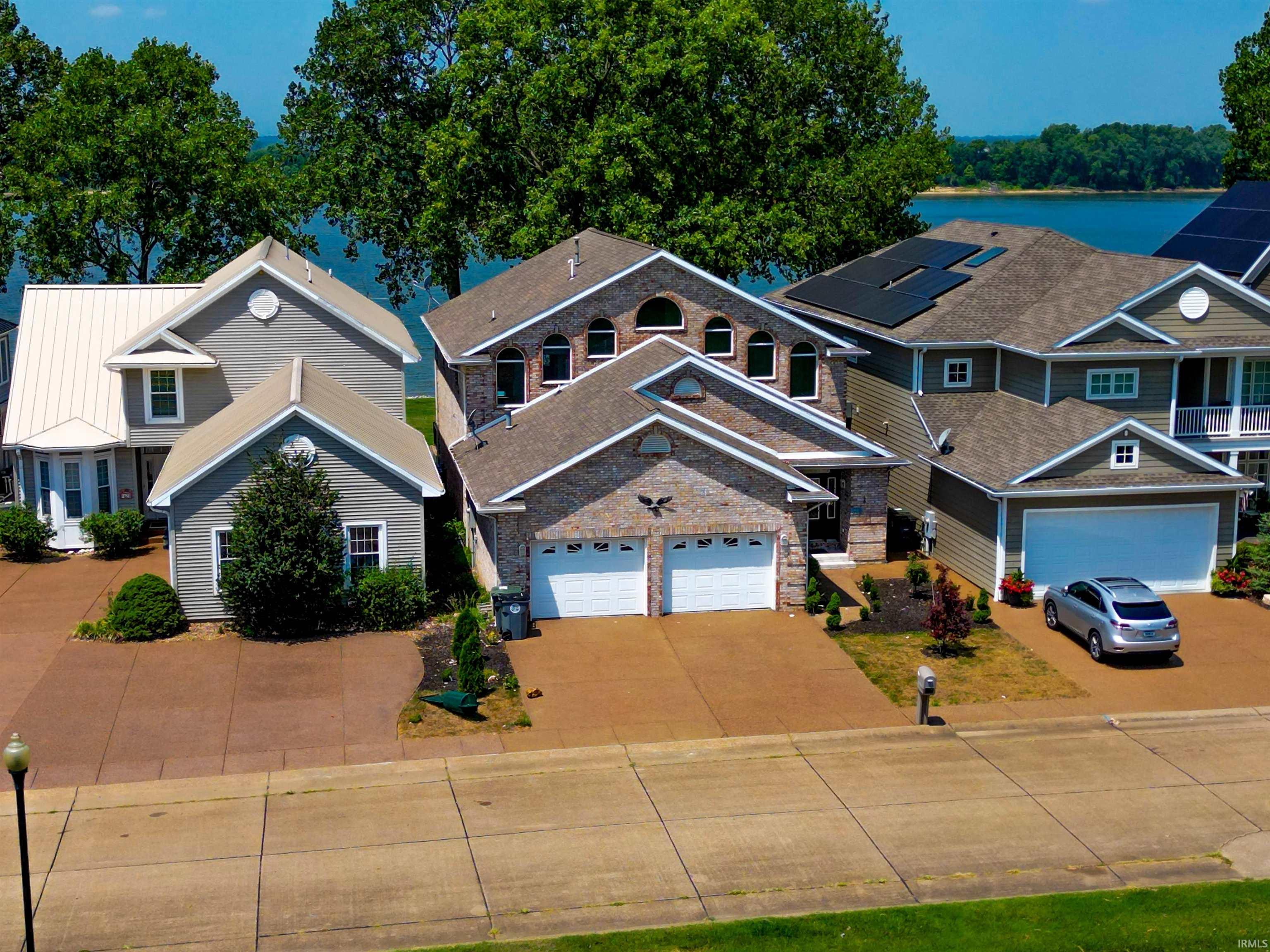 1619 Riverview Court, Evansville, IN 47713