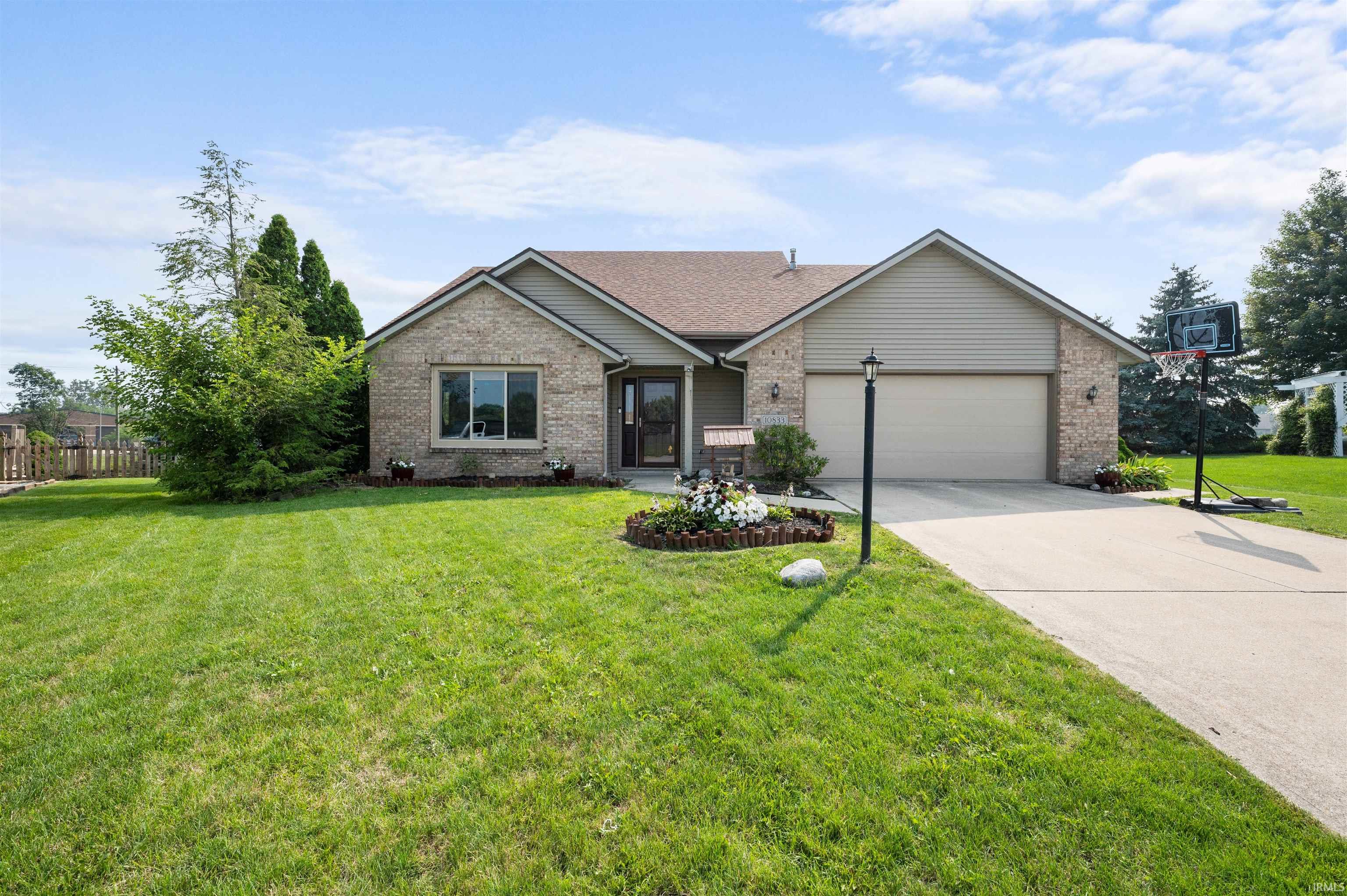 Photo 2 of 10833 Lupine Lane
