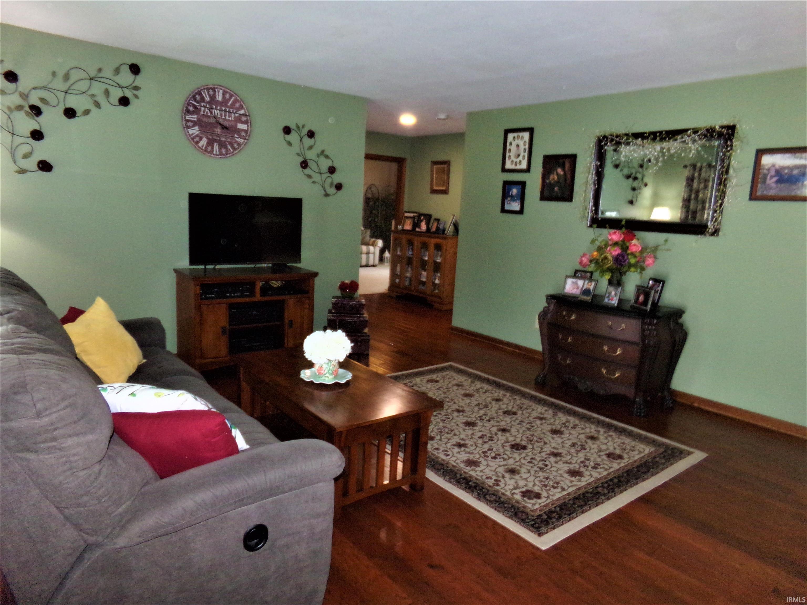 Photo 9 of 1417 Shire Dr