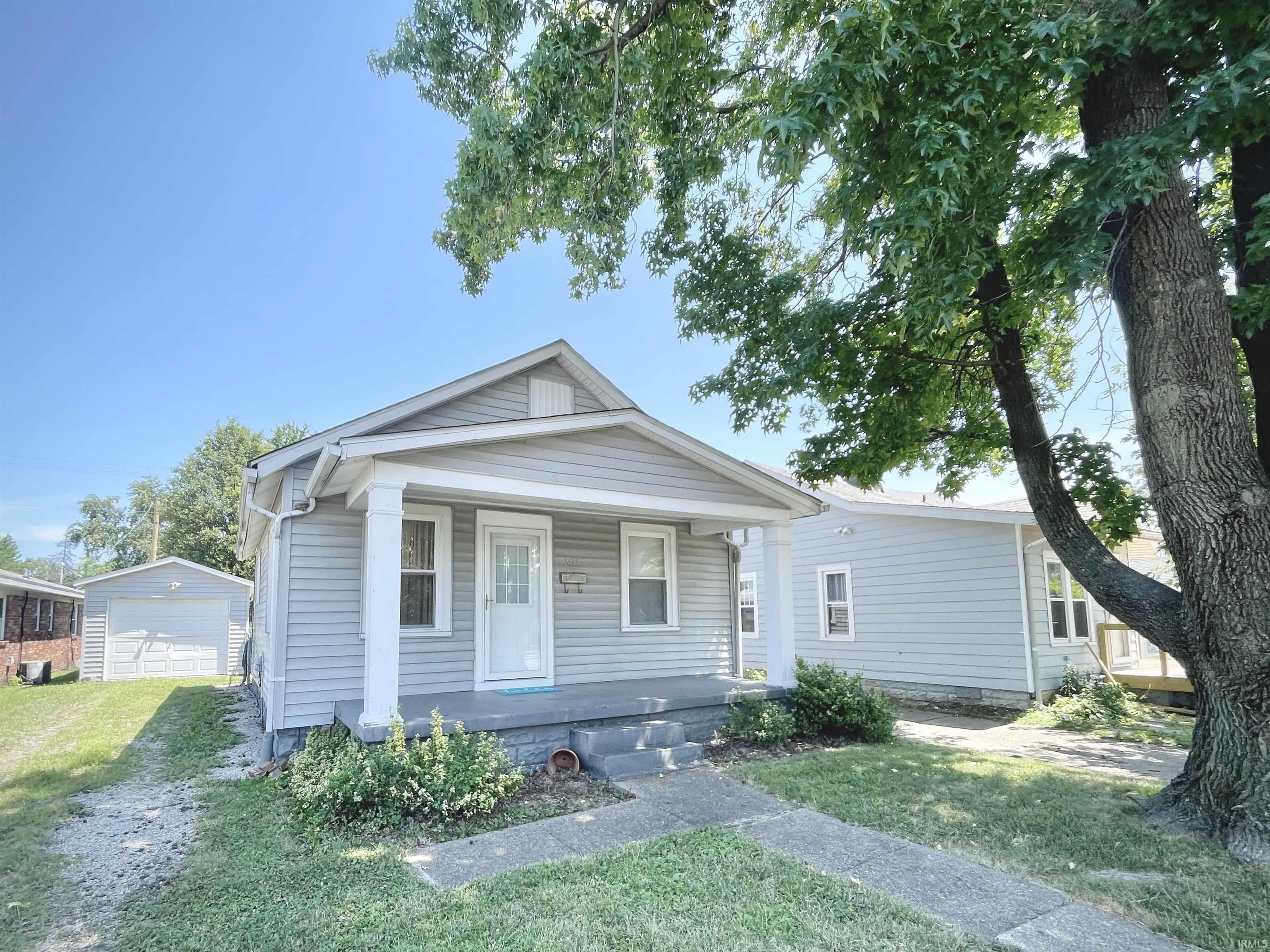 2433 N Lafayette Avenue, Evansville, IN 47711