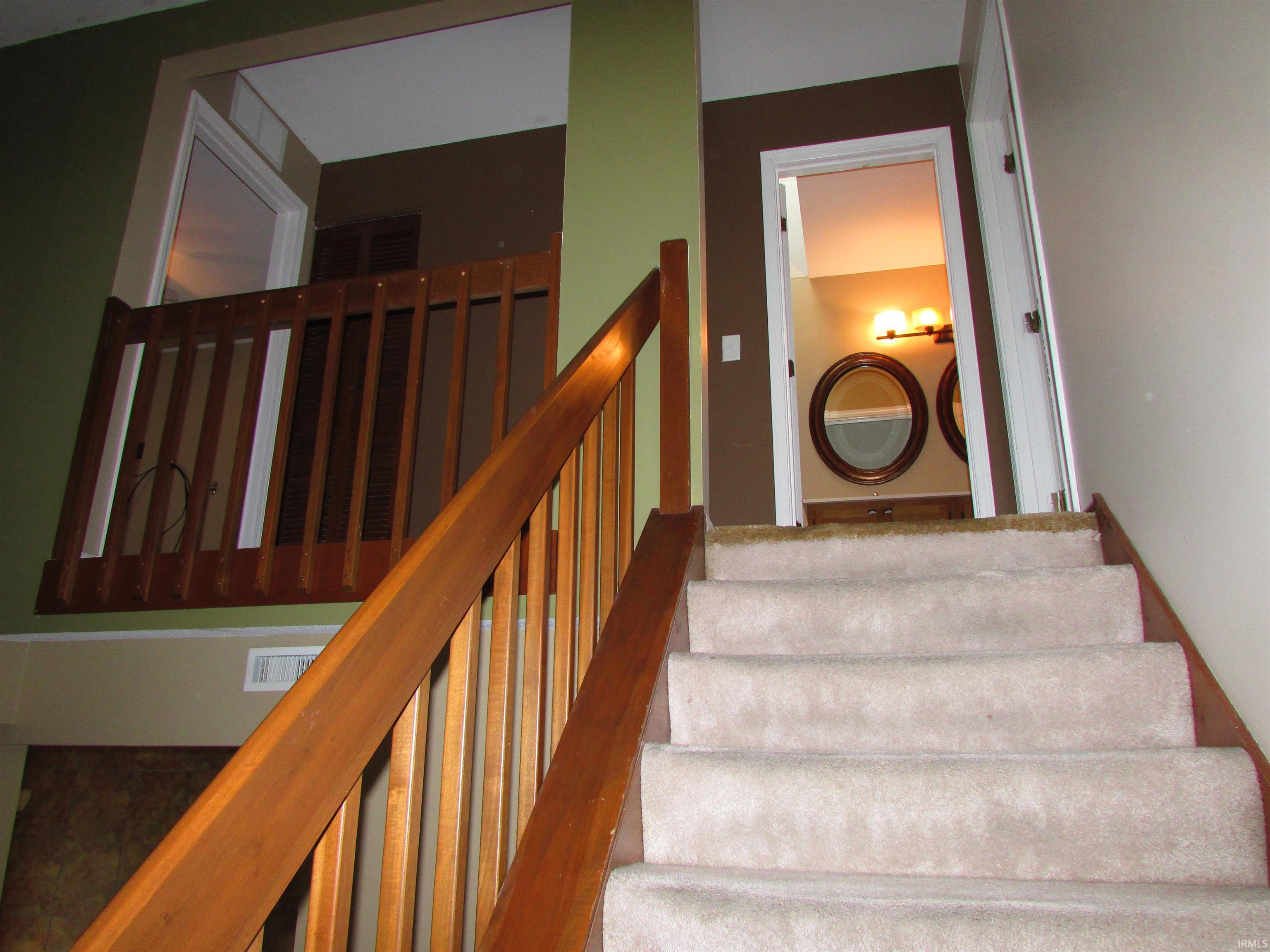Photo 12 of 6129 Sawmill Woods Drive