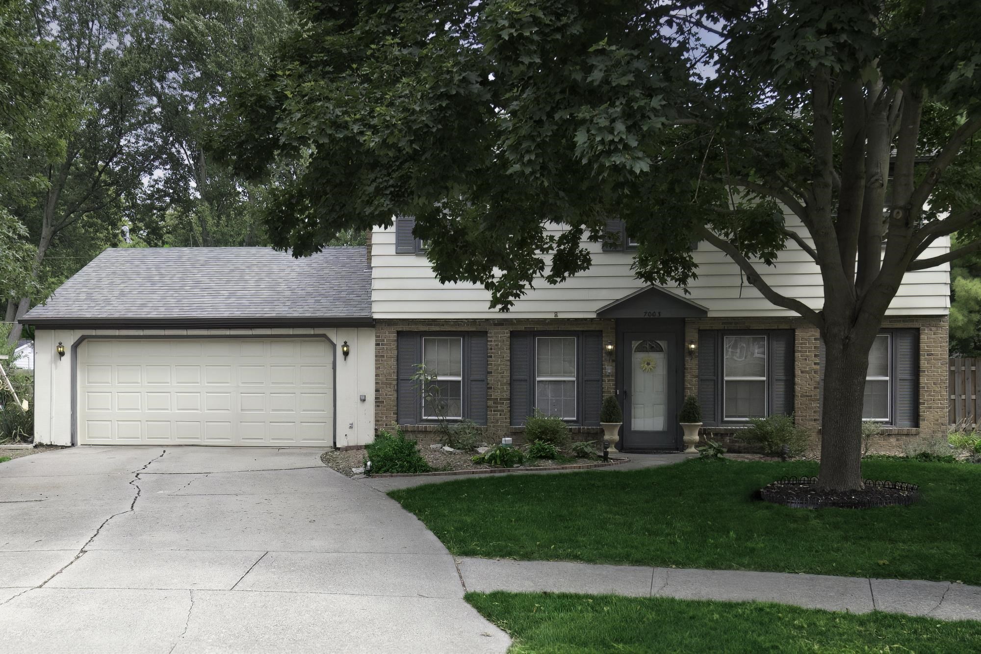 Sold 7003 Lakecrest Court Fort Wayne IN 46815 MLS# 202327861