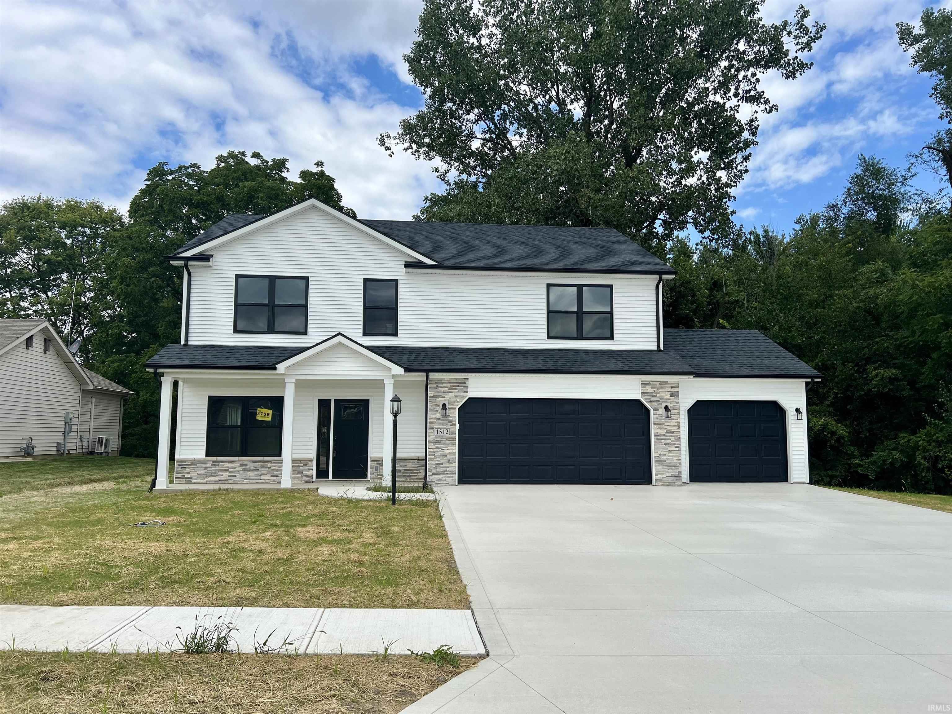 Photo 1 of 1512 Barrington Drive